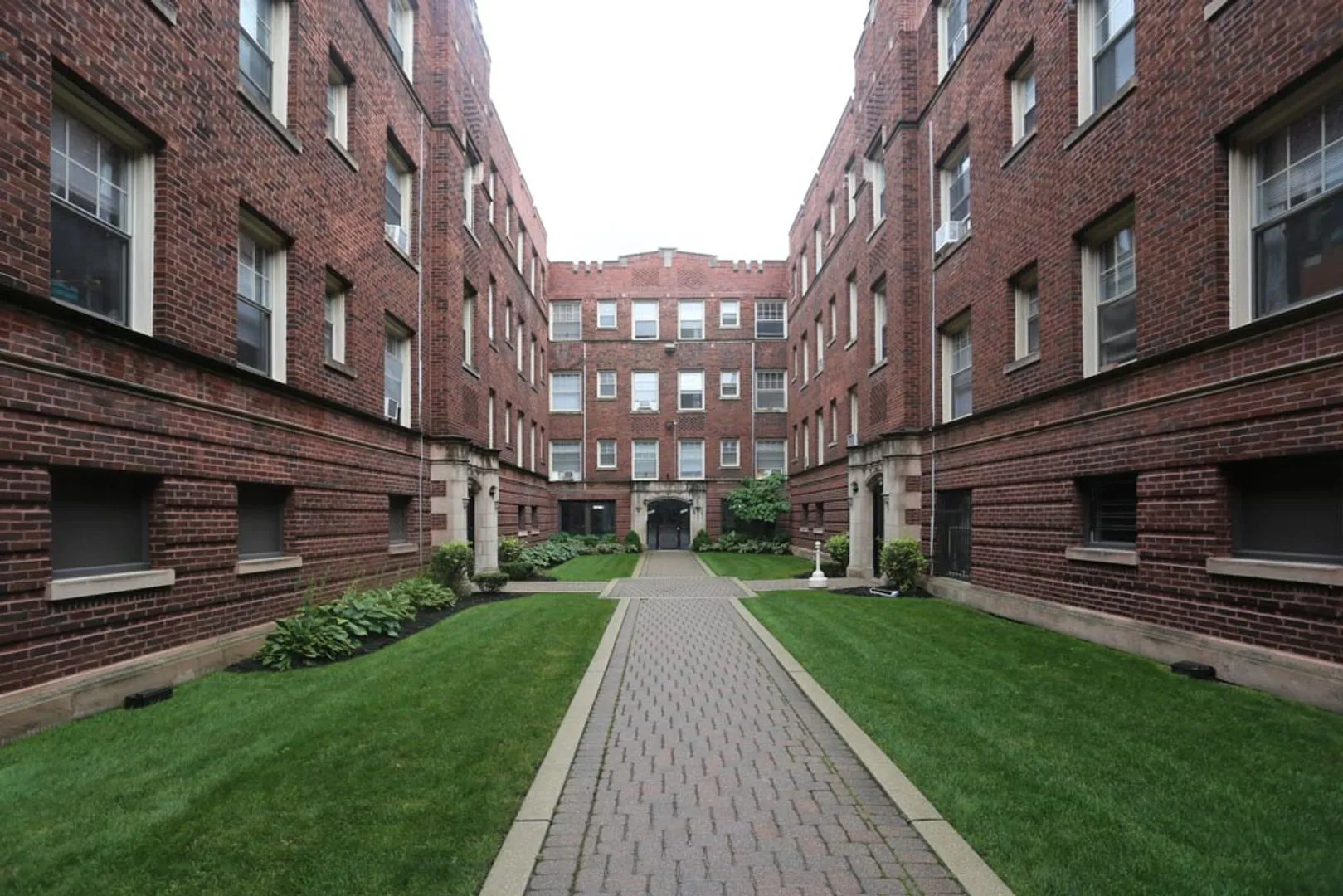 3263 W Wrightwood Ave, , 60647, USA 60647-unit#2Q-Chicago-IL