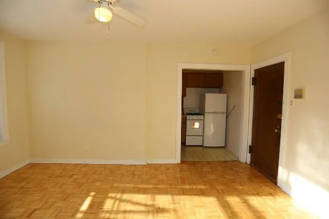 711 W Belmont Ave, ,  60657, USA 60657-unit#211-Chicago-IL