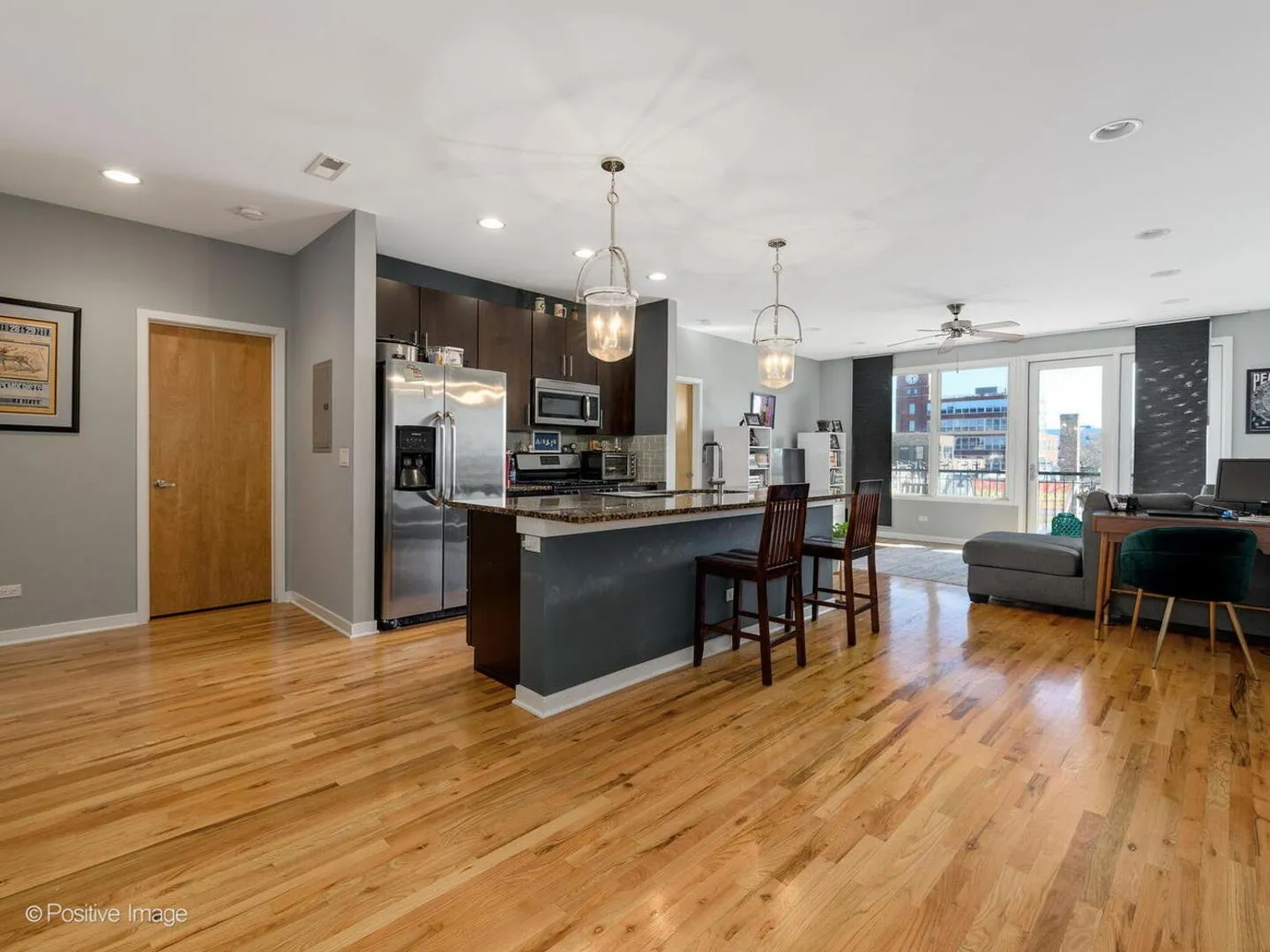 1822 W Irving Park Rd, , 60613, USA 60613-unit#403-Chicago-IL