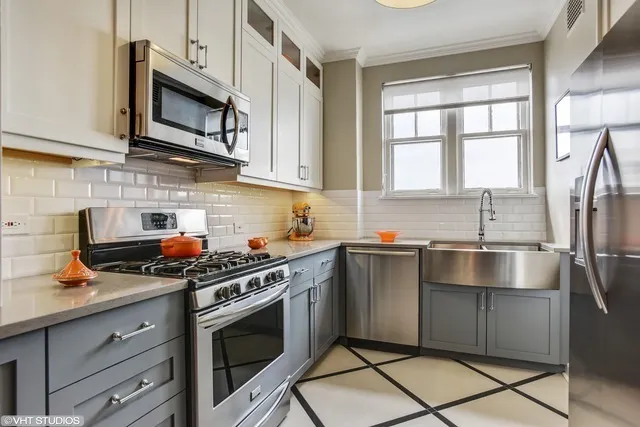 421 W Melrose St, , 60657, USA 60657-unit#15D-Chicago-IL