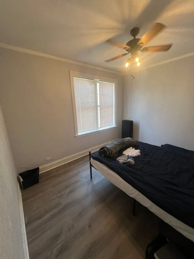 6126 S Ingleside Ave, ,  60637, USA 60637-unit#3W-Chicago-IL