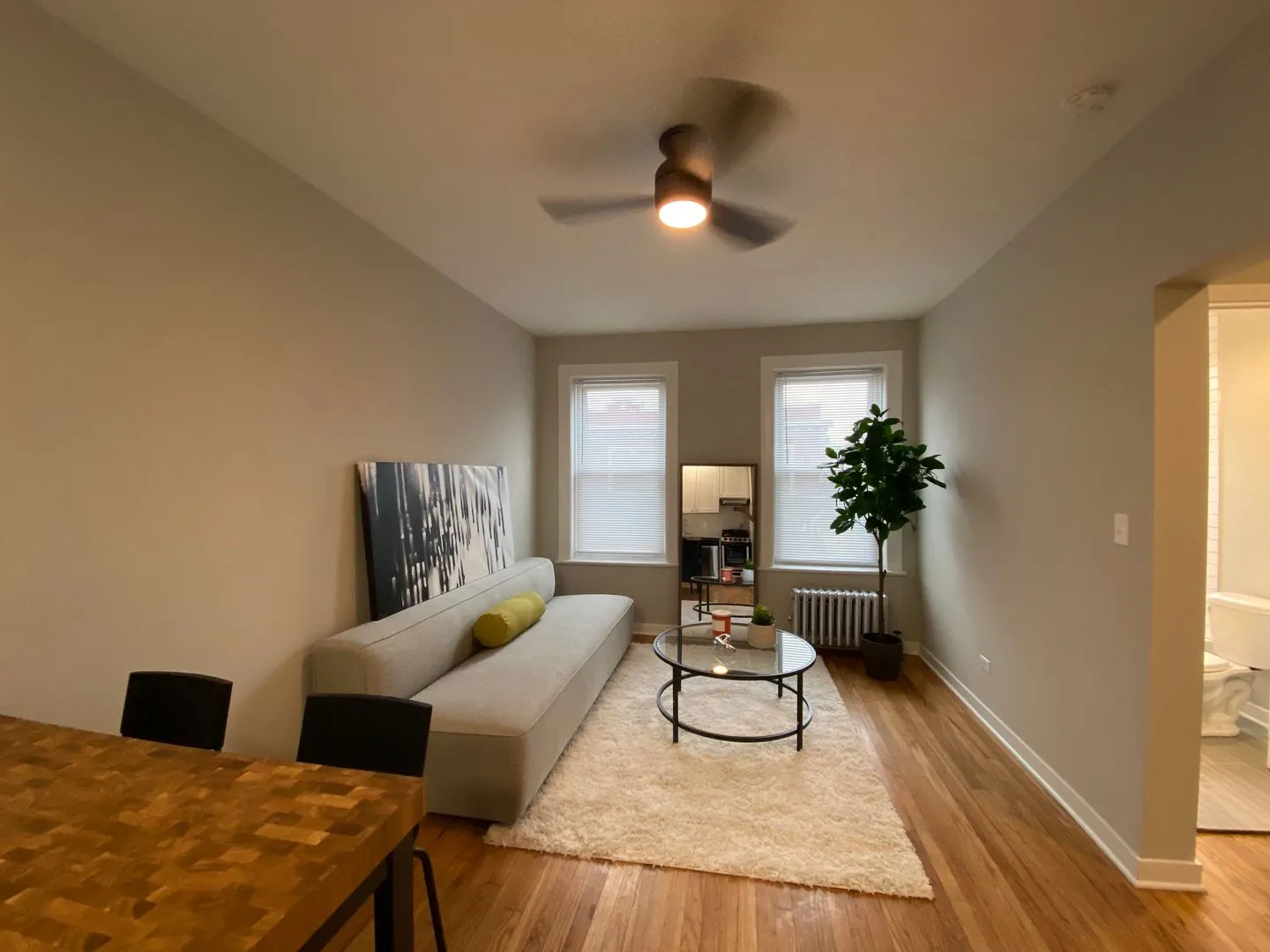 3250 N Pulaski Rd, , 60641, USA 60641-unit#211-Chicago-IL