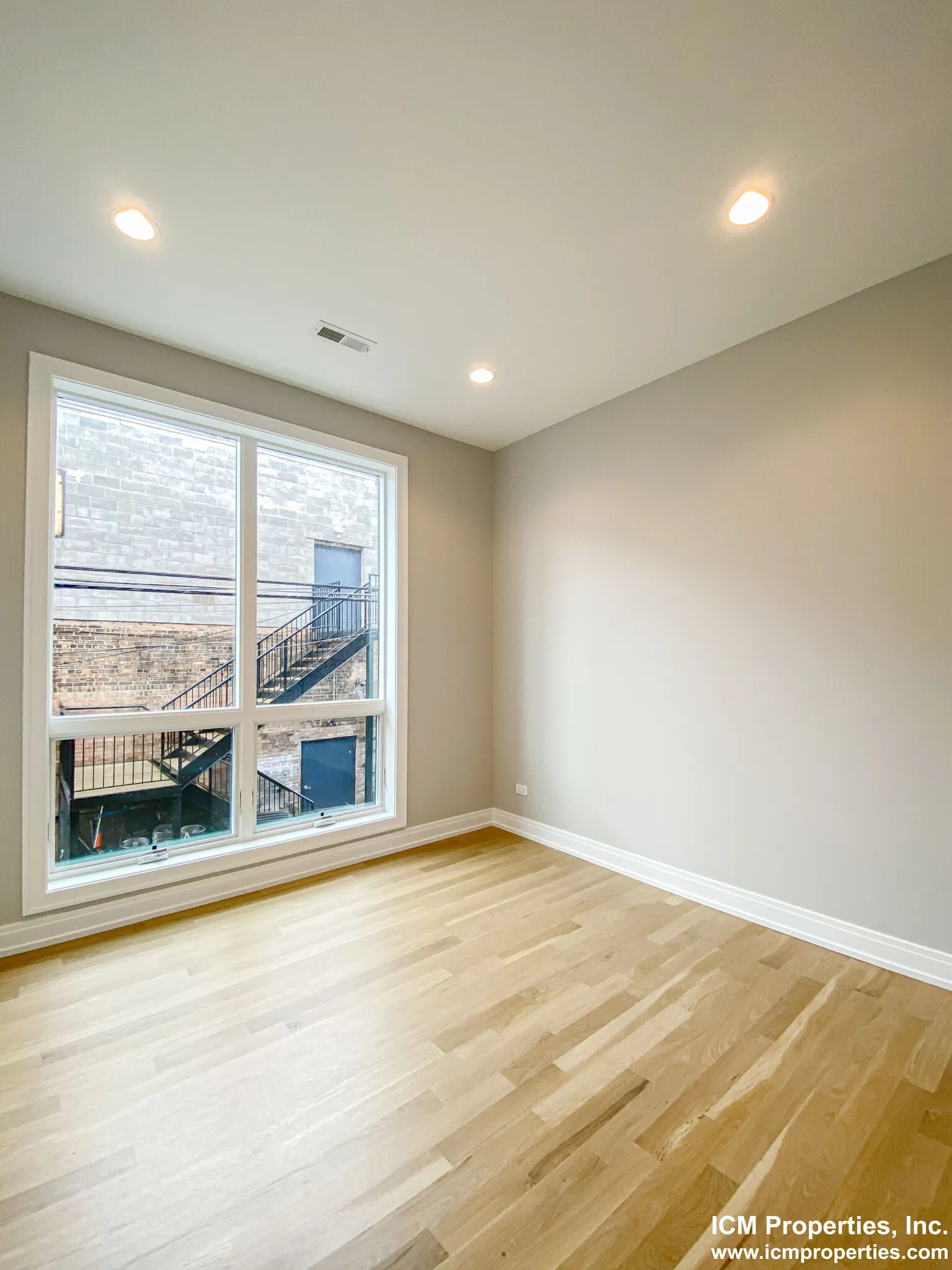 1050 W Cornelia Ave, , 60657, USA 60647-unit#1050-201-Chicago-IL