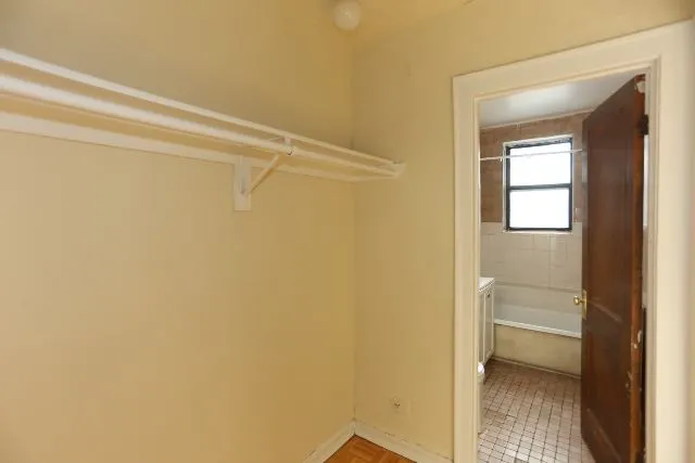711 W Belmont Ave, ,  60657, USA 60657-unit#211-Chicago-IL
