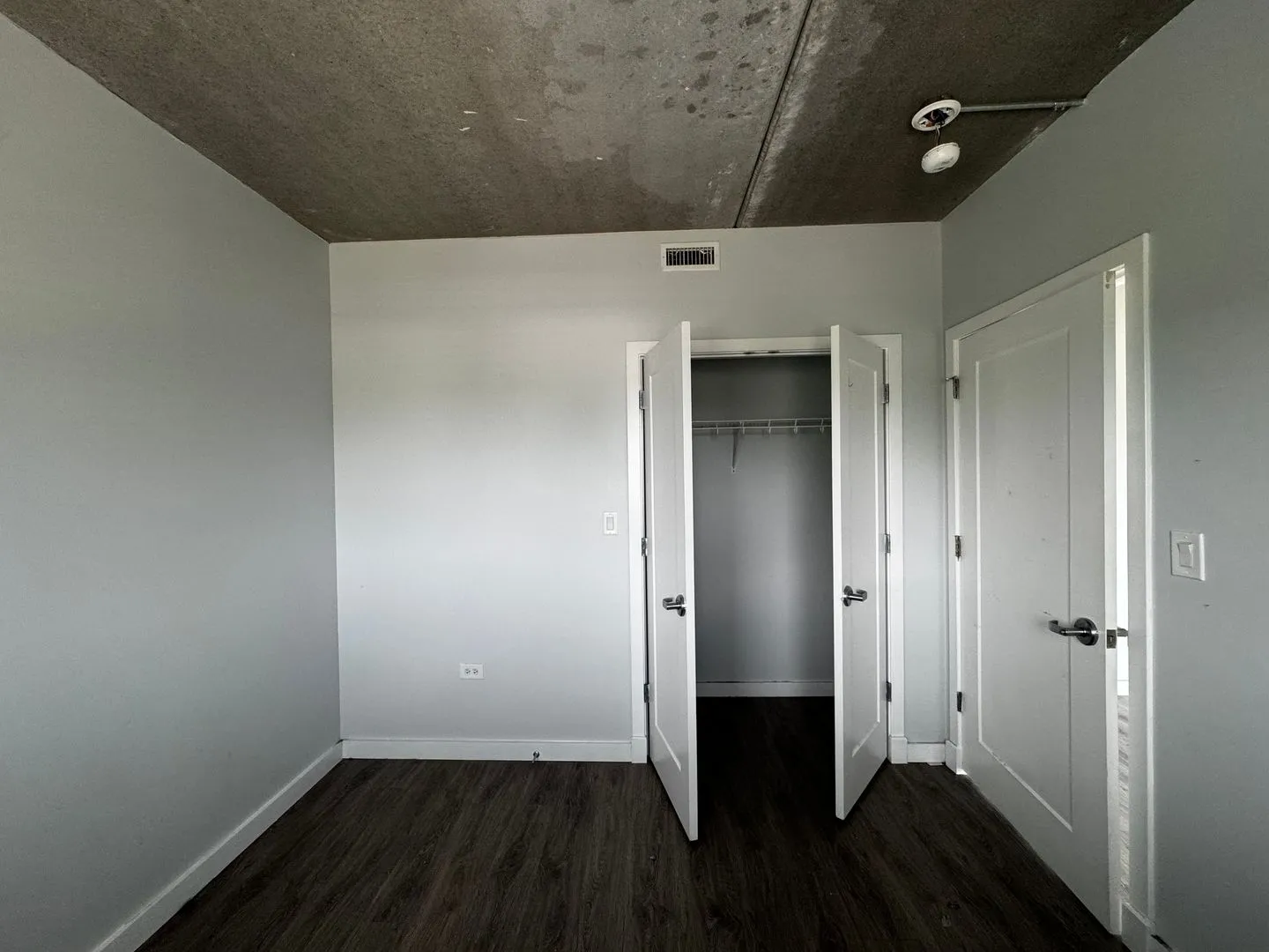 1323 W Morse Ave, ,  60626, USA 60626-unit#402-Chicago-IL