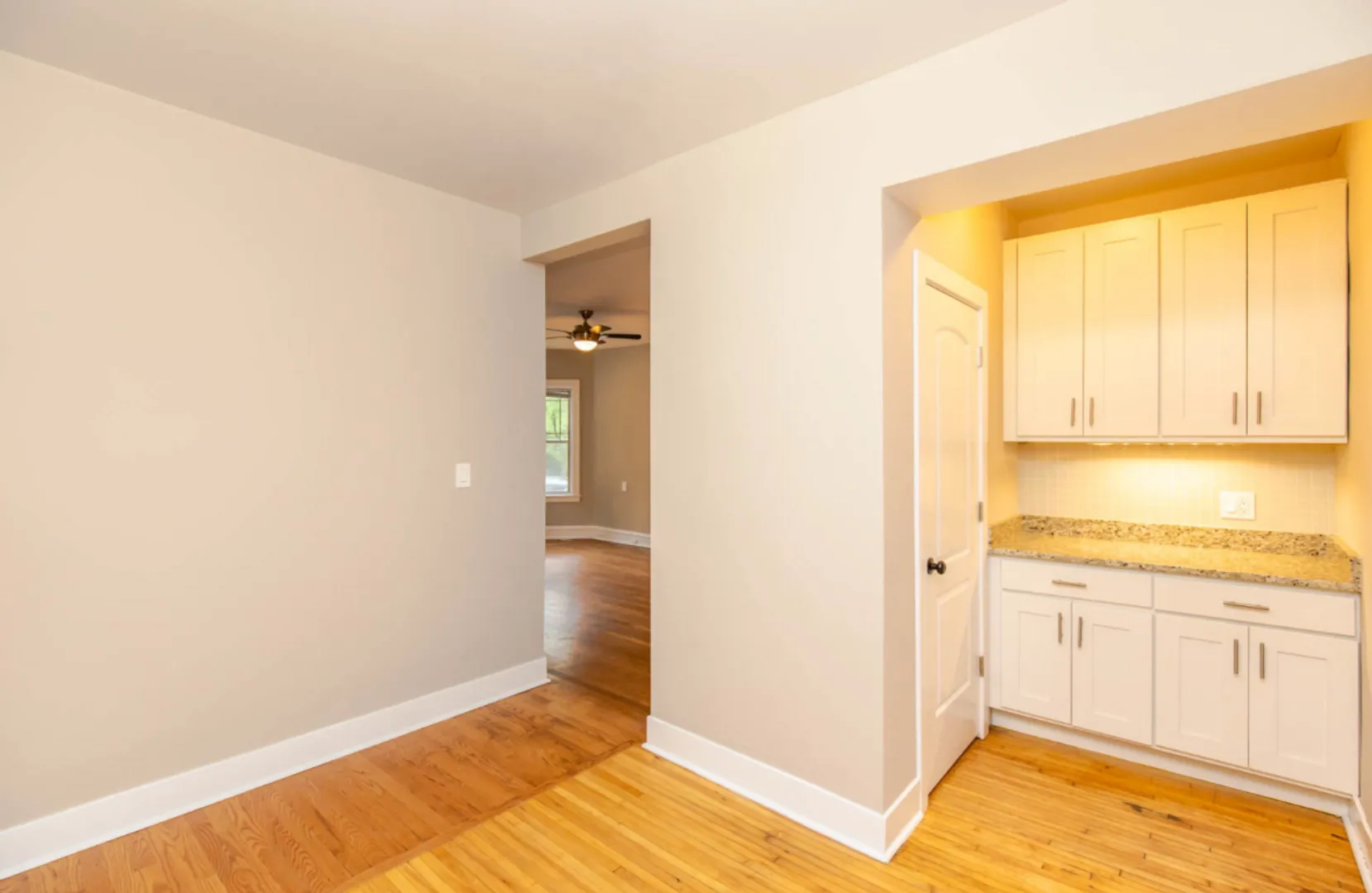 1337 W Touhy Ave, ,  60626, USA 60626-unit#3N-Chicago-IL