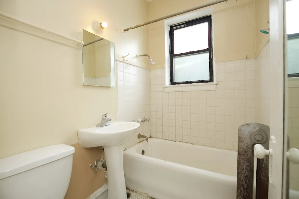 4851 N Damen Ave, , 60625, USA 60625-unit#211-Chicago-IL