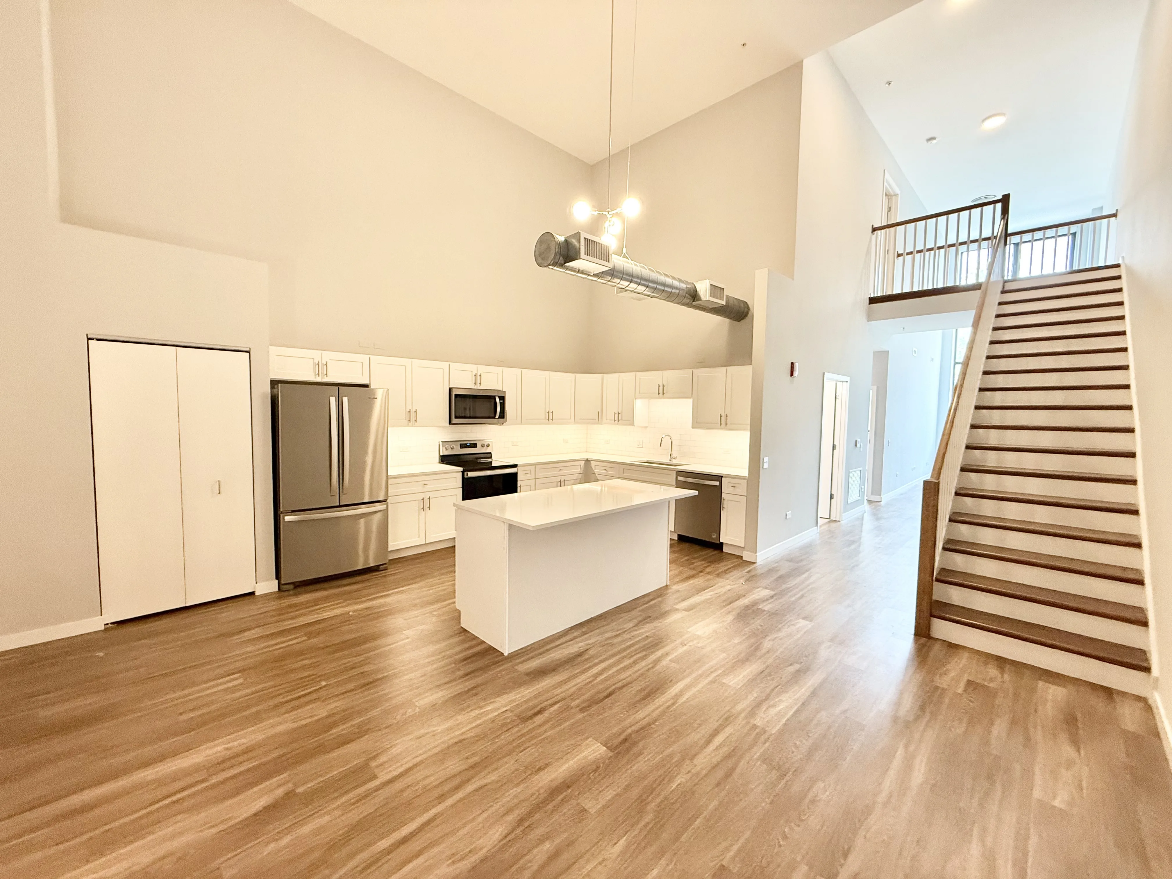 1900 W Lawrence Ave, ,  60640, USA 60640-unit#212-Chicago-IL