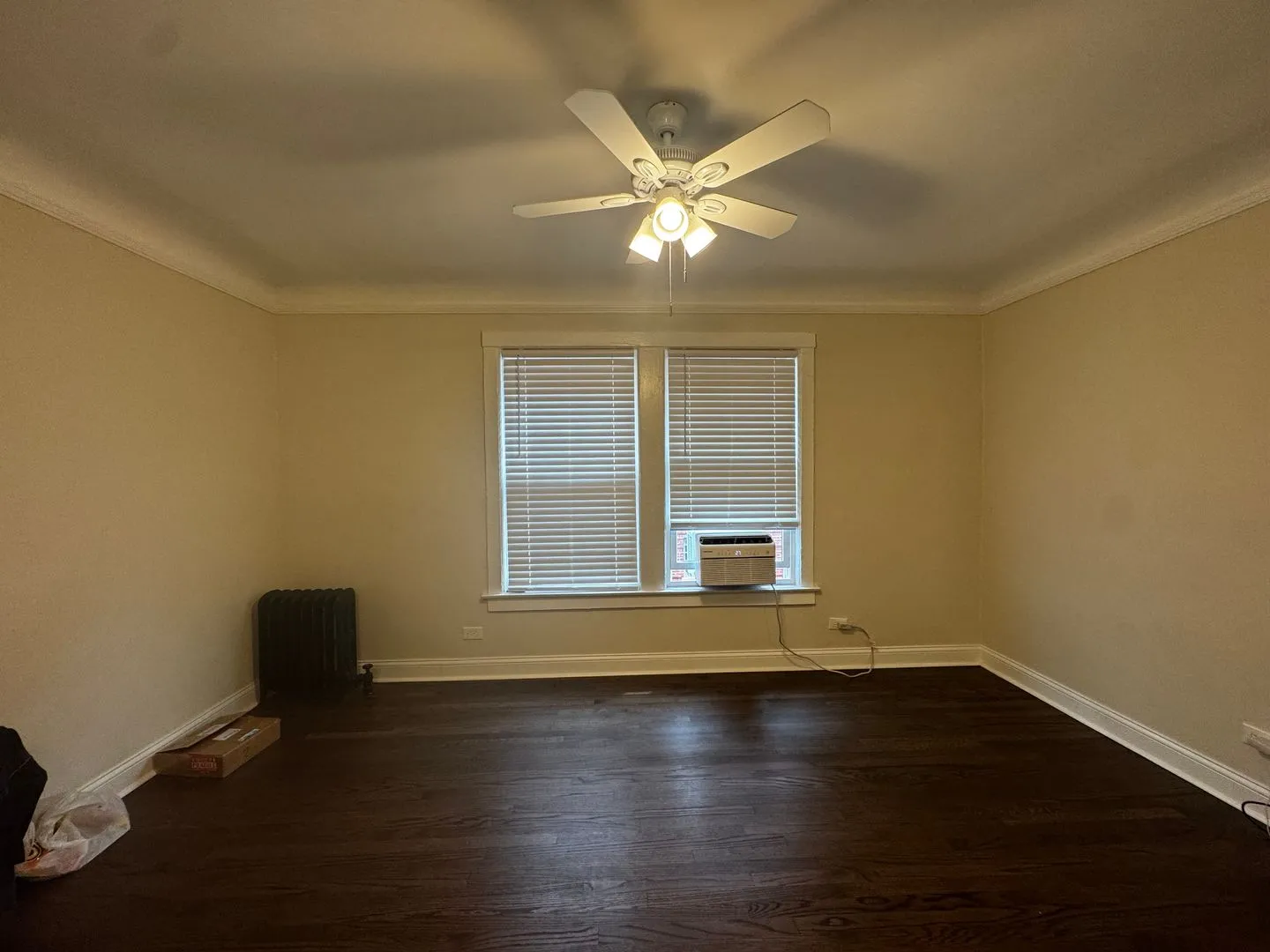 1381 W Greenleaf Ave, ,  60626, USA 60626-unit#1S-Chicago-IL