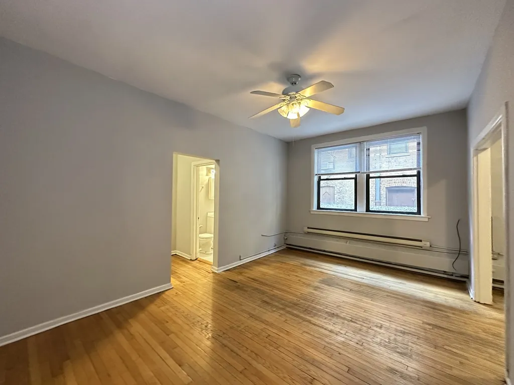 1050 W George St, ,  60657, USA 60657-unit#006-Chicago-IL