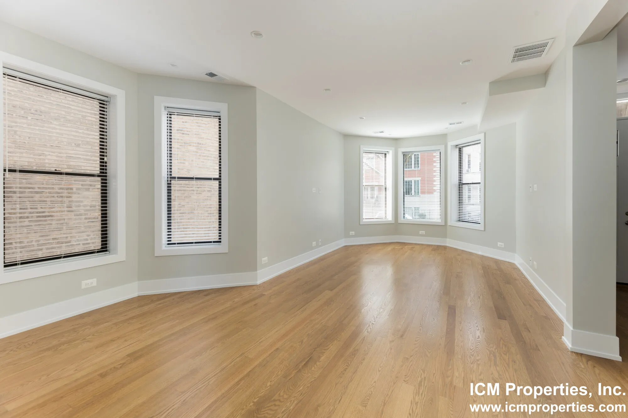 Wrigleyville Apartments For Rent 2 Bedroom, 1 Bathroom At 3525 N