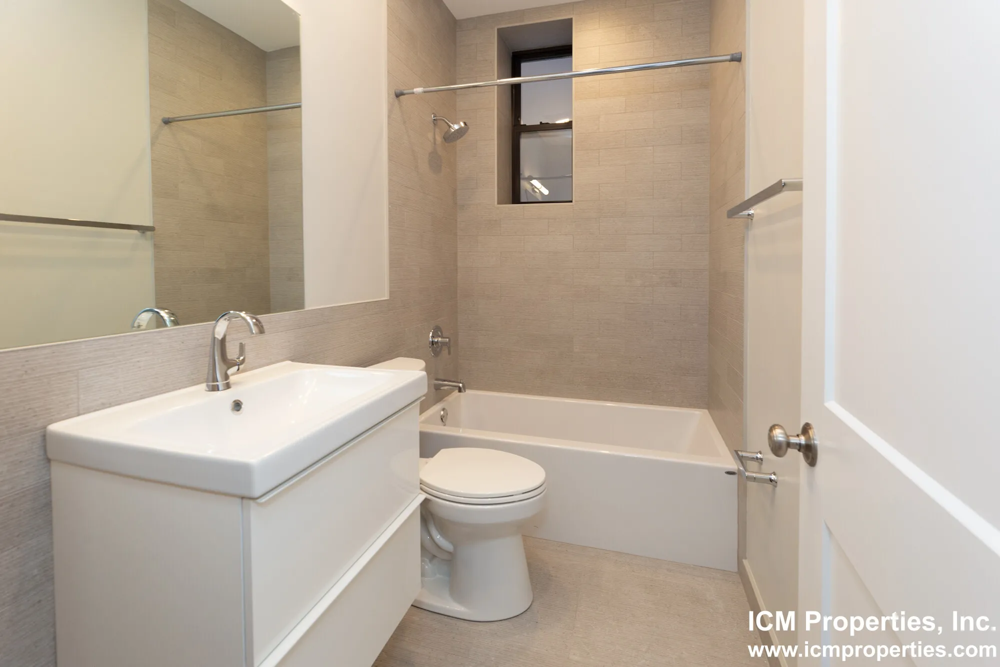 3525 N Wilton Ave, ,  60657, USA 60657-unit#3525W-1F-Chicago-IL