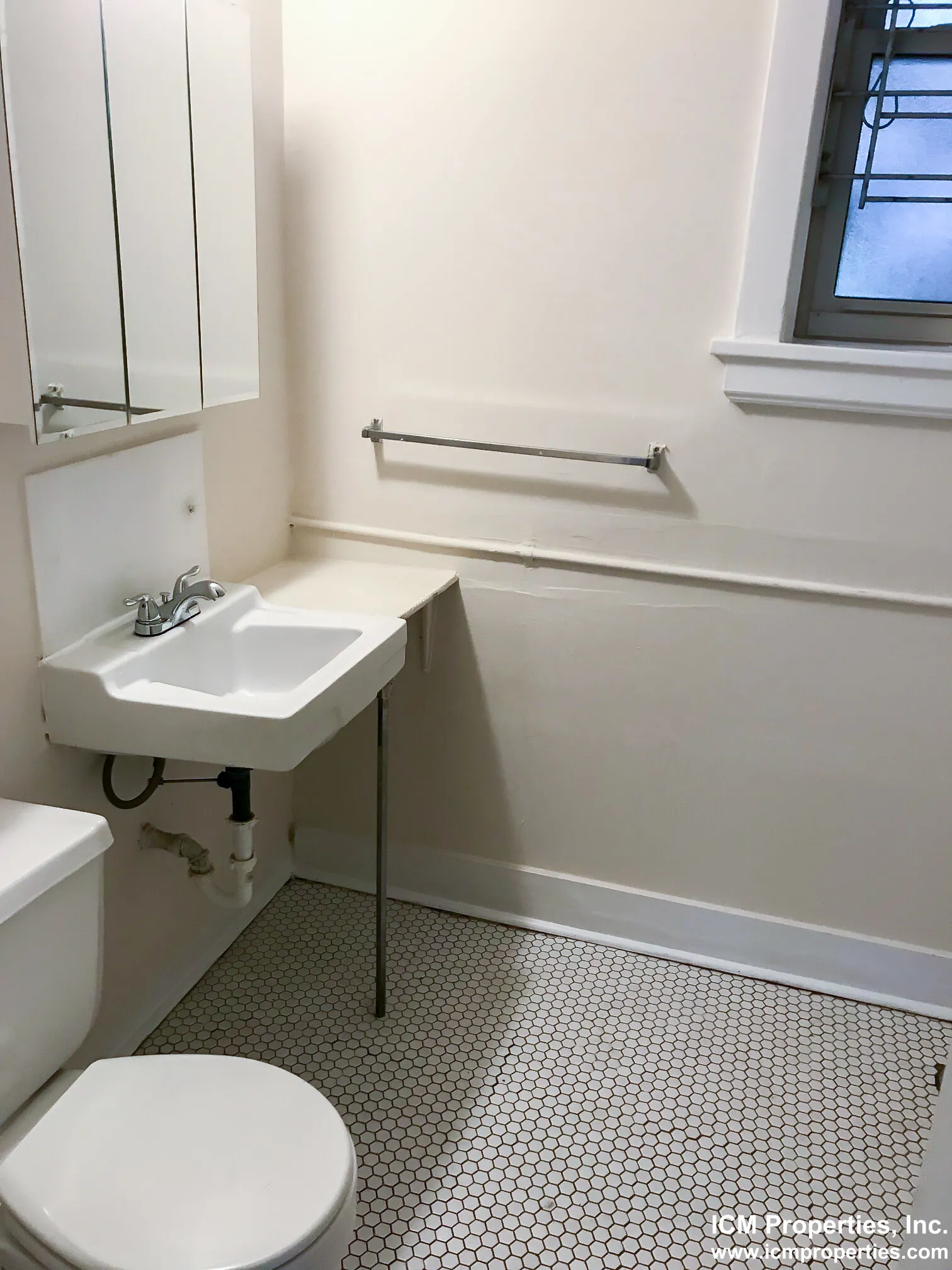 3817 N Lawndale Ave, ,  60618, USA 60618-unit#3817-GDN-Chicago-IL