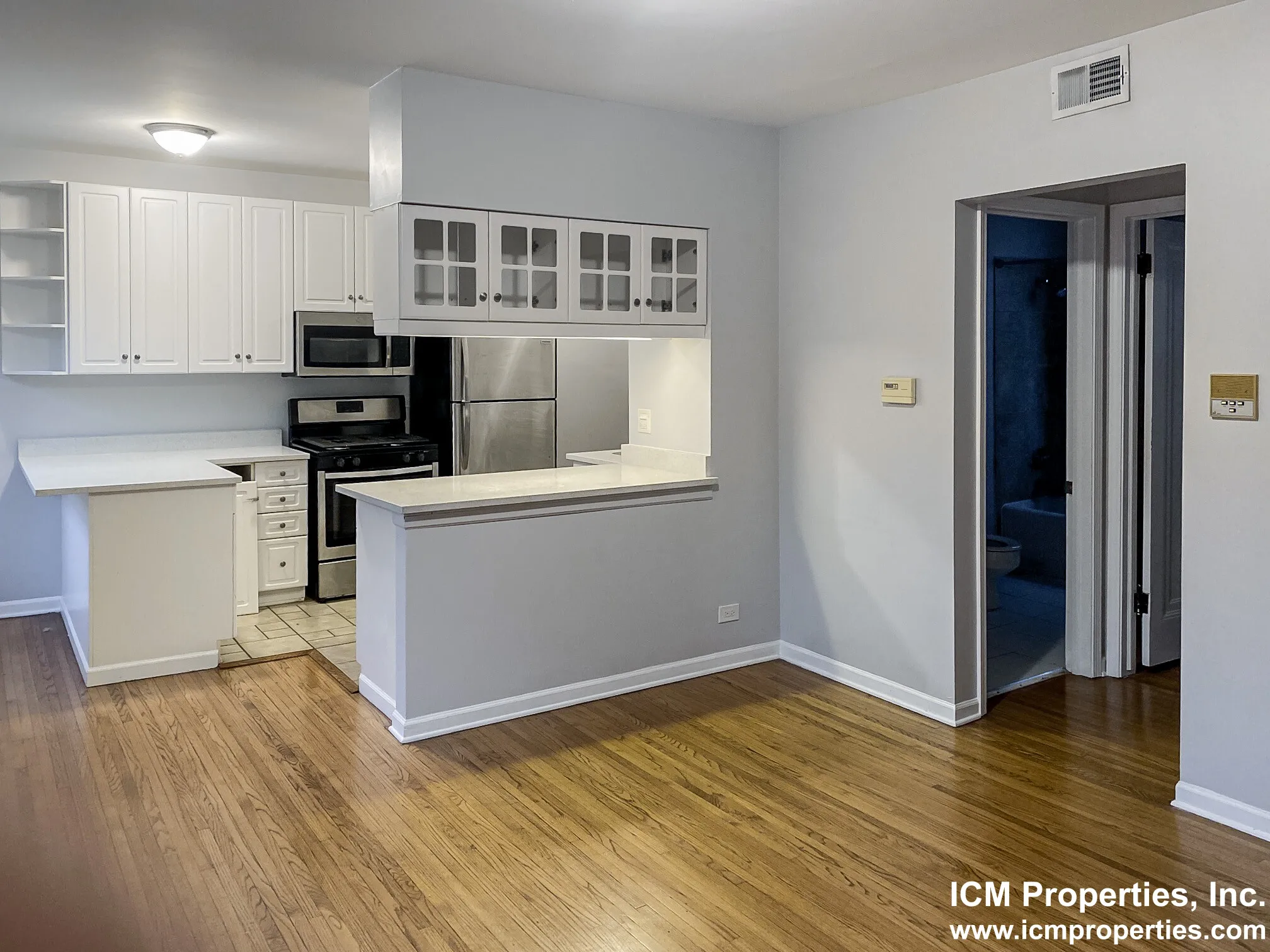 3708 N Sheffield Ave, ,  60613, USA 60613-unit#3710-306-Chicago-IL