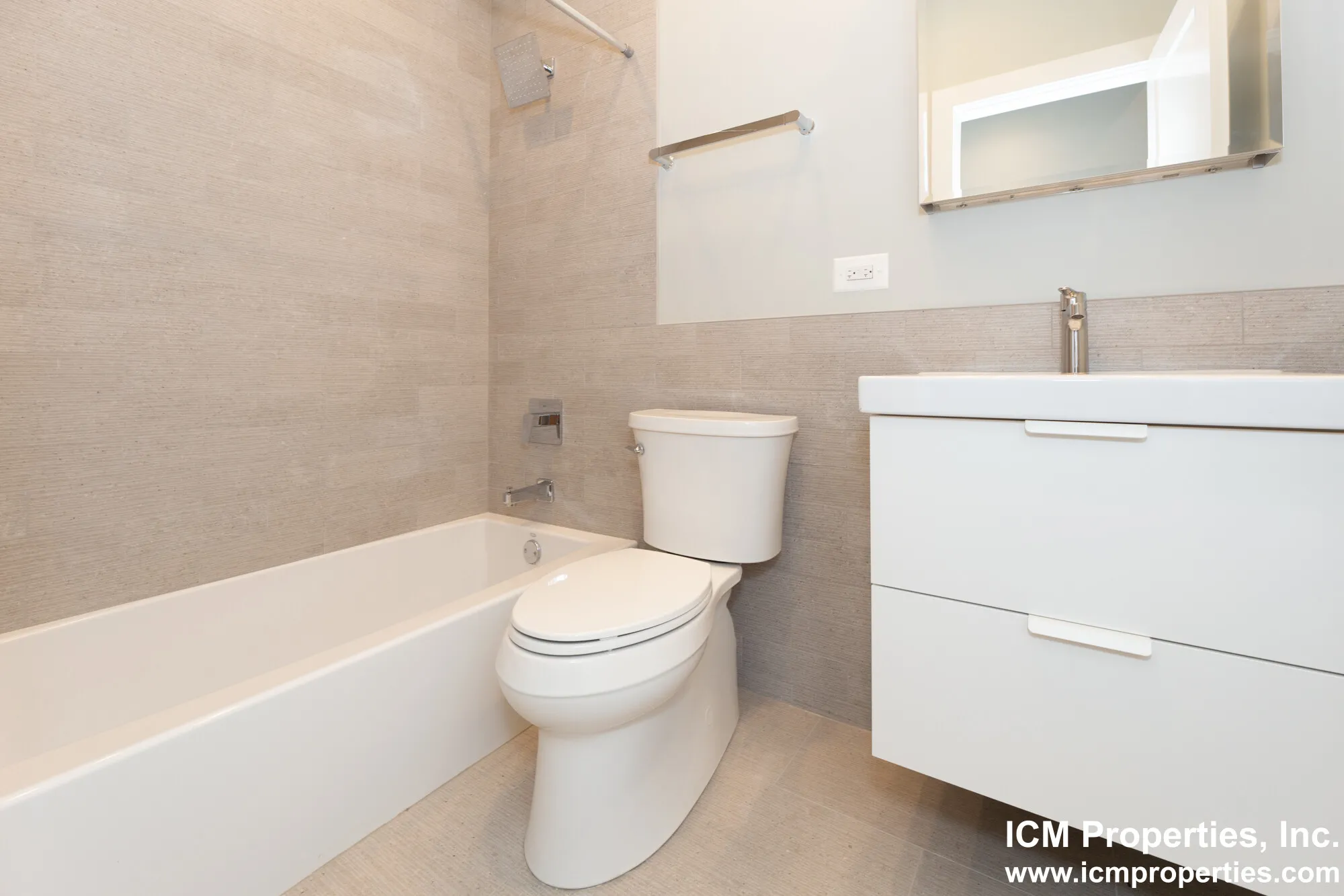 2047 N Hoyne Ave, ,  60647, USA 60647-unit#2057-1N-Chicago-IL