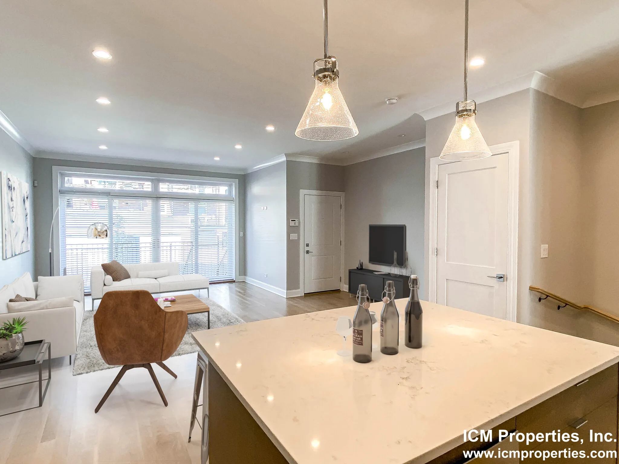3347 N Kenmore Ave, ,  60657, USA 60657-unit#3347-1N-Chicago-IL
