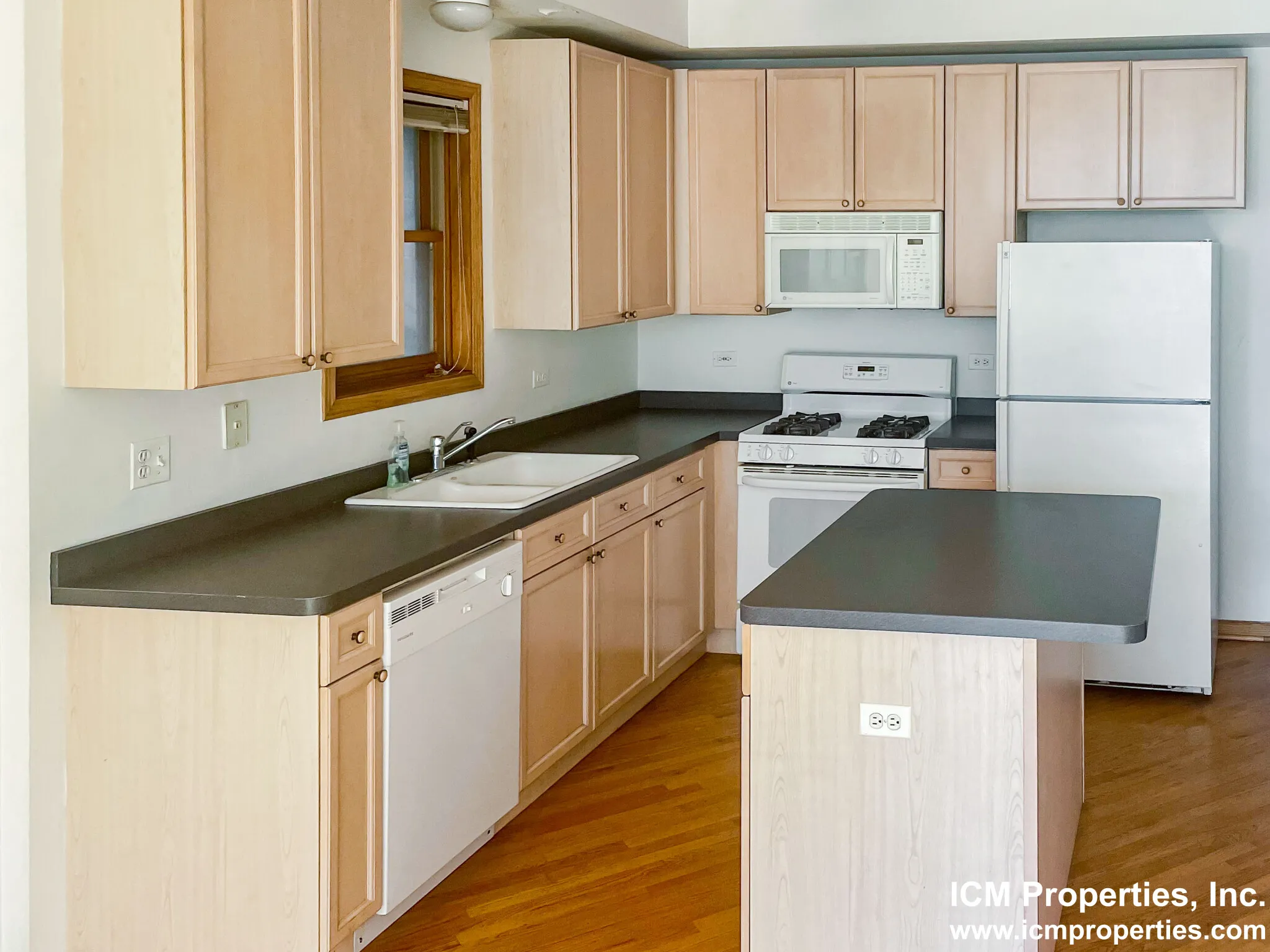 2714 N Wayne Ave, , 60614, USA 60614-unit#2714-2-Chicago-IL
