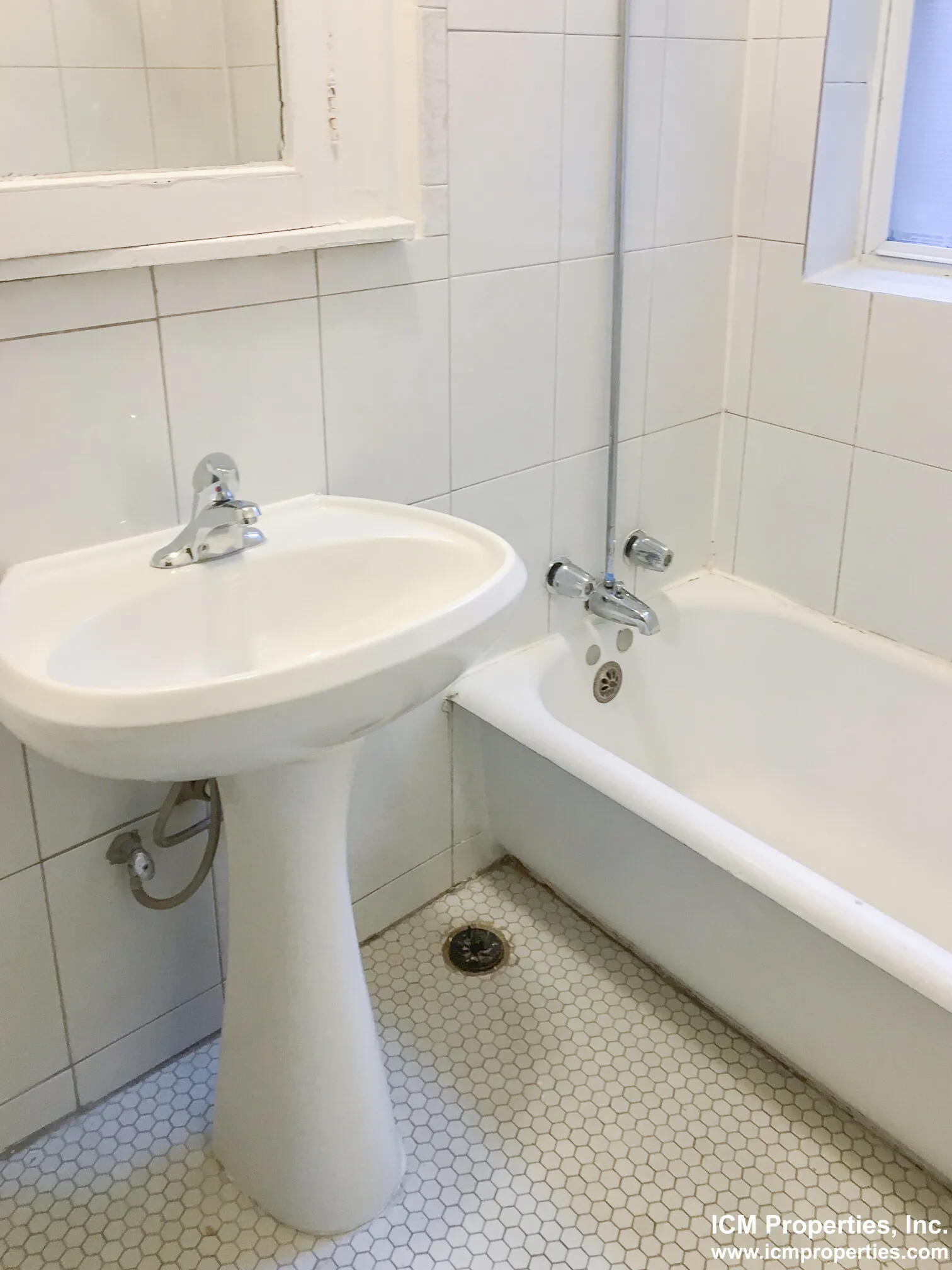 2000 W Foster Ave, ,  60625, USA 60640-unit#2004-2-Chicago-IL