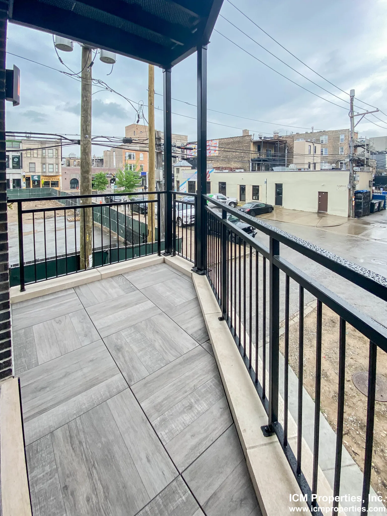 1050 W Cornelia Ave, ,  60657, USA 60657-unit#1050-203-Chicago-IL