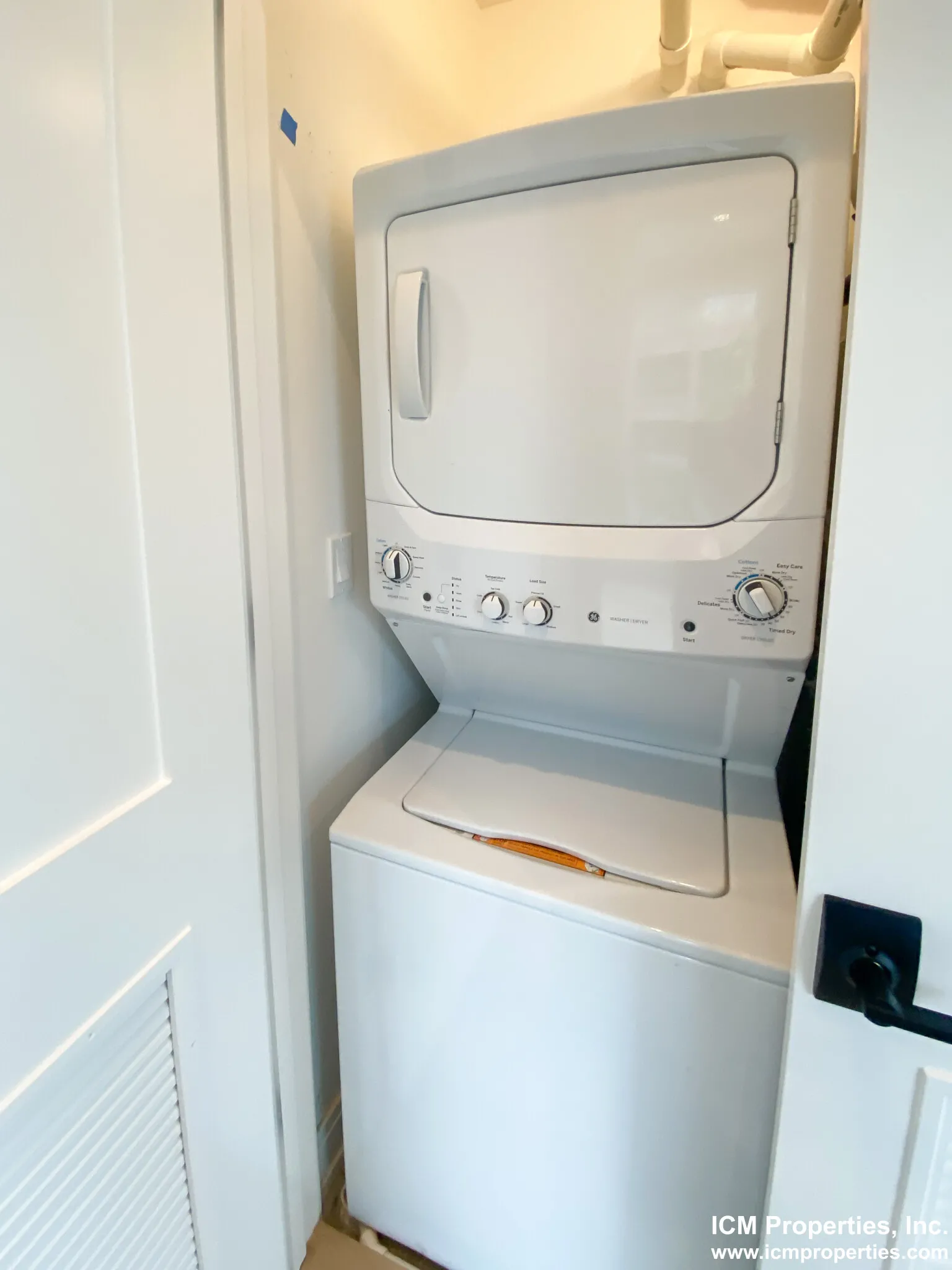 1050 W Cornelia Ave, ,  60657, USA 60657-unit#1050-203-Chicago-IL