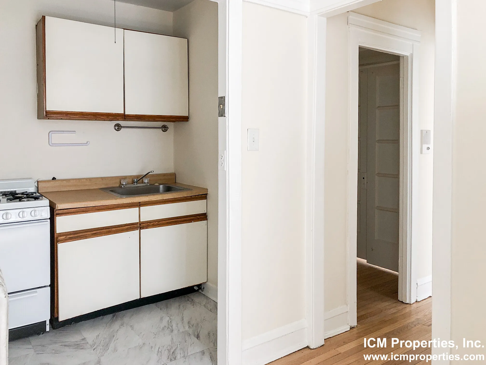 512 W Cornelia Ave, ,  60657, USA 60657-unit#518-216-Chicago-IL