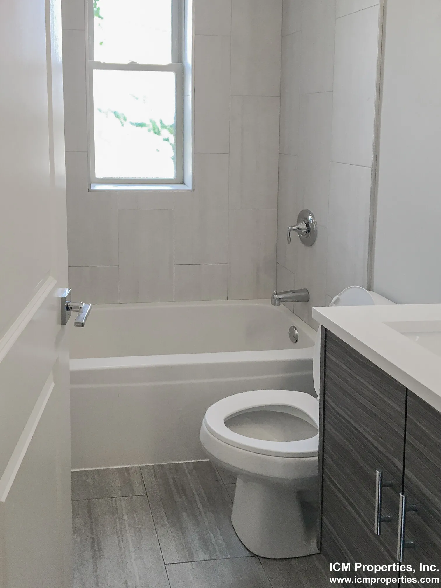 3915 N Janssen Ave, ,  60613, USA 60613-unit#3921-2N-Chicago-IL