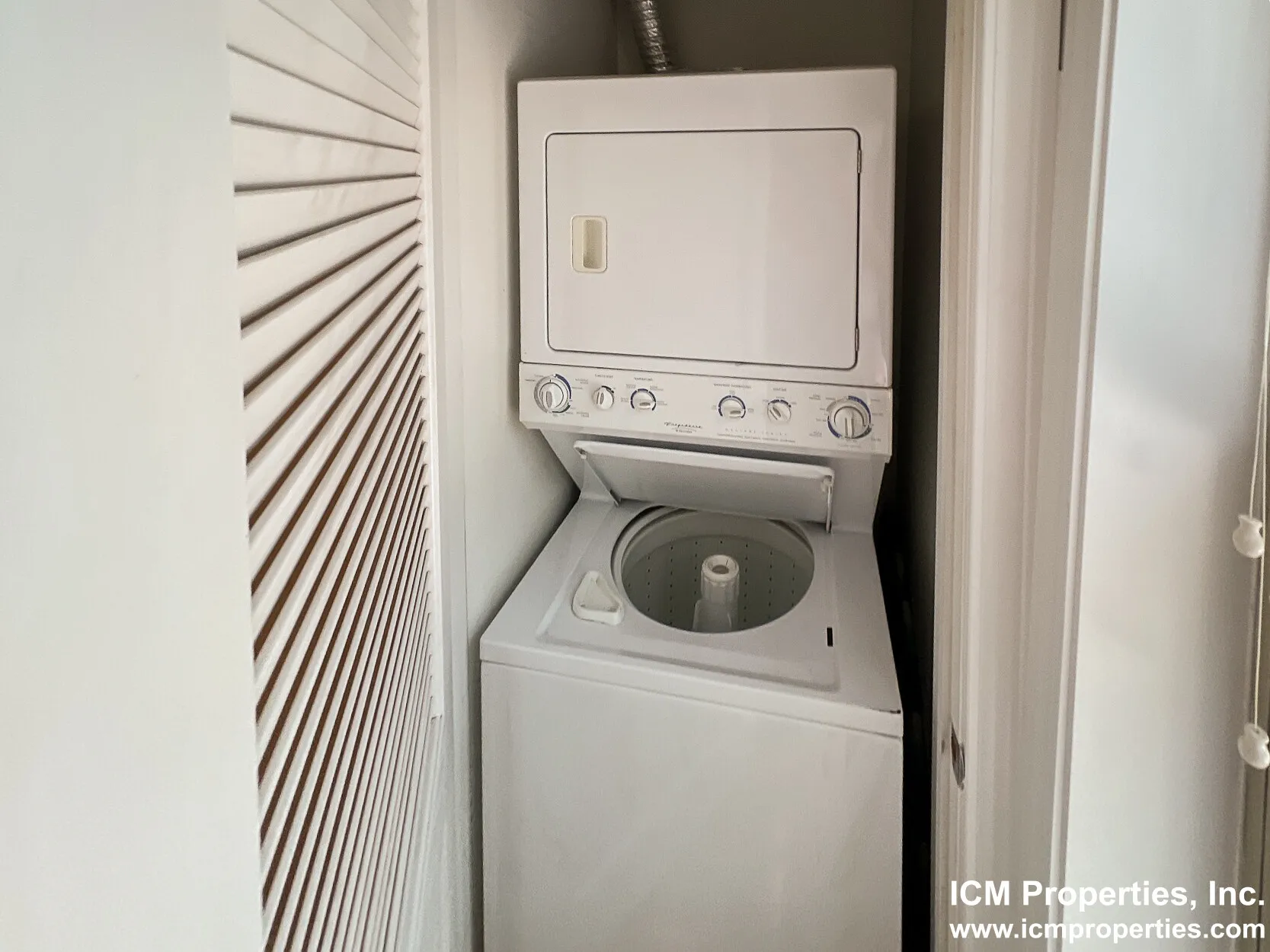 1210 W Waveland Ave, , 60613, USA 60613-unit#1210WAV2-Chicago-IL