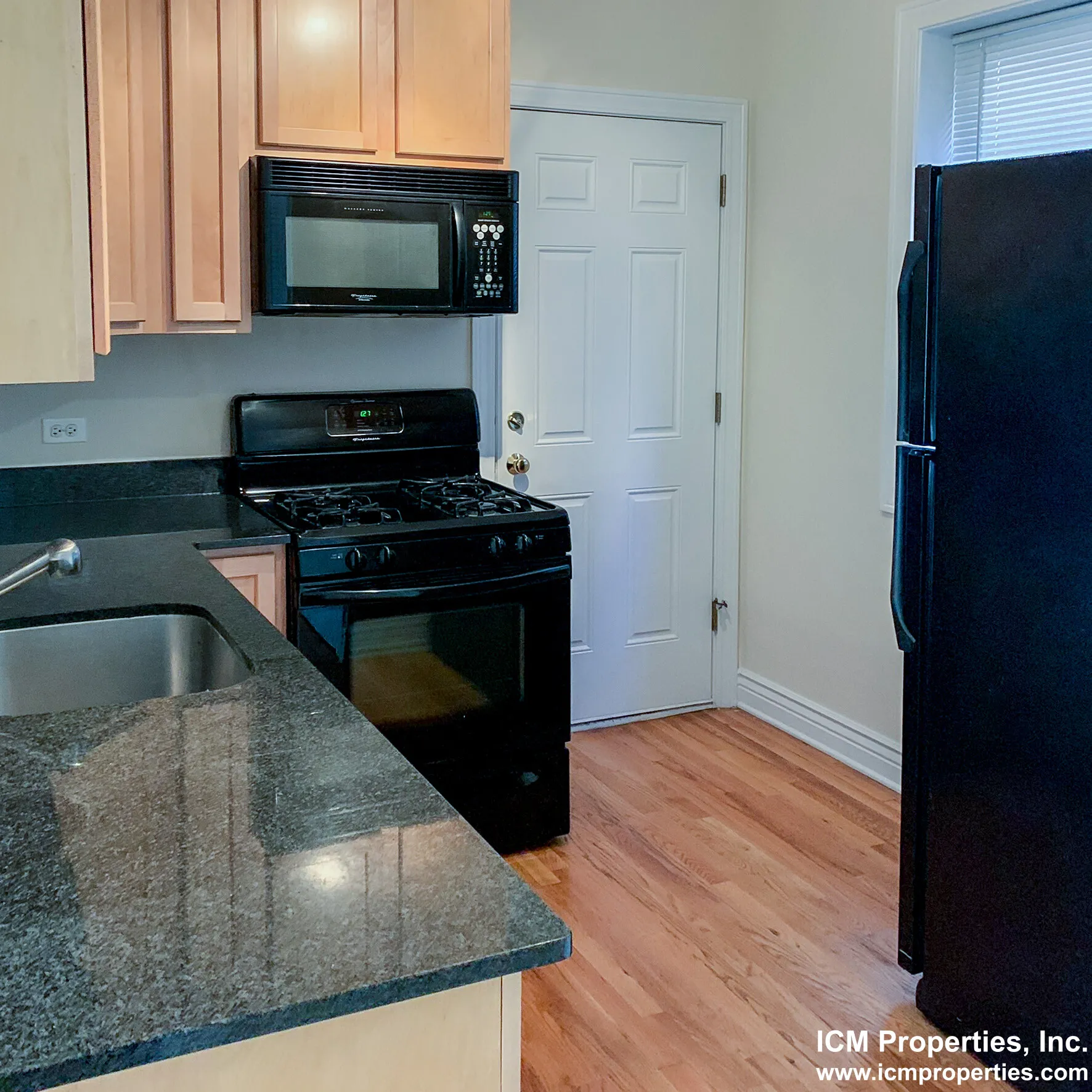 1210 W Waveland Ave, ,  60613, USA 60613-unit#1214WAV1-Chicago-IL