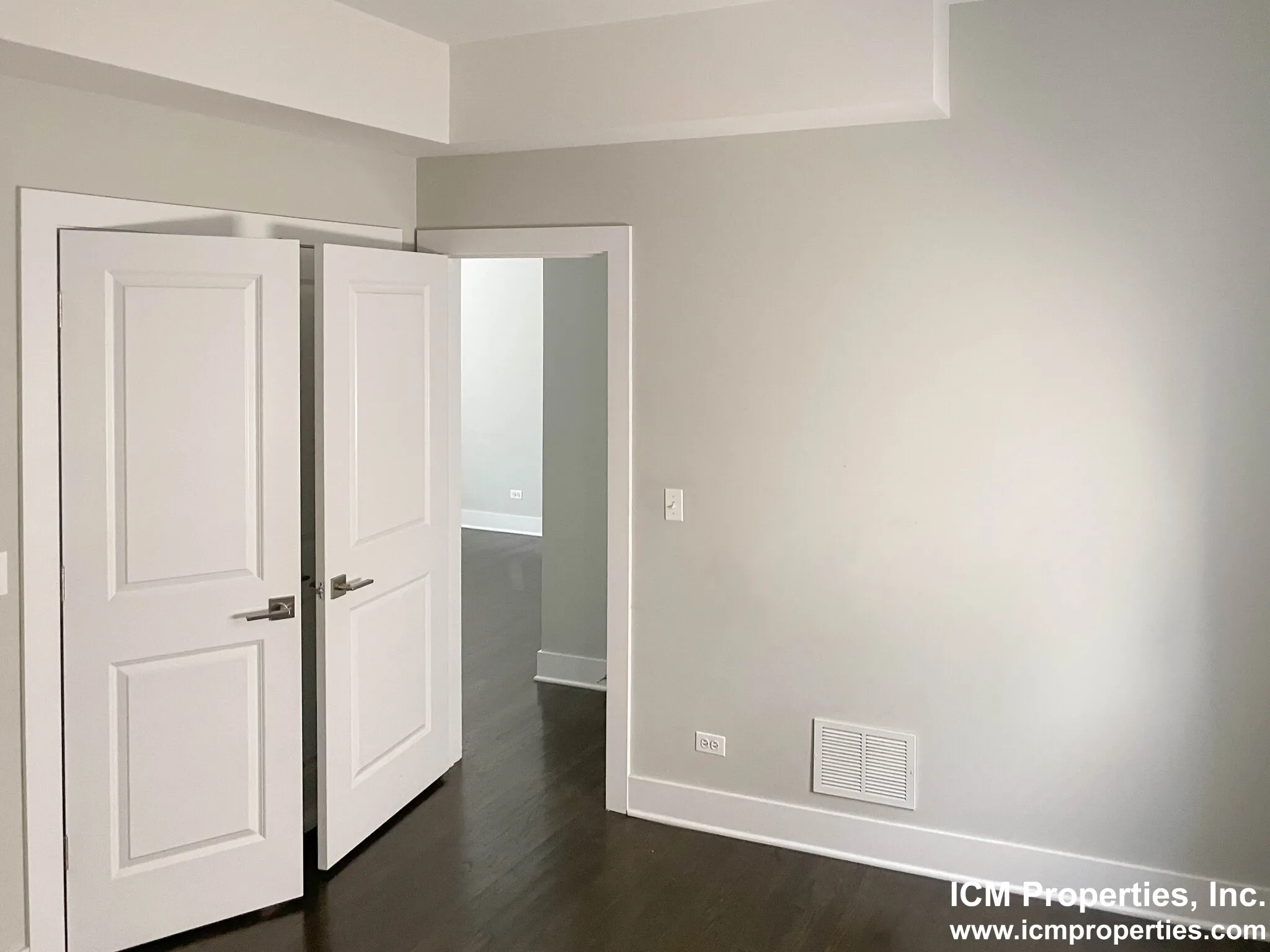1946 W Nelson St, ,  60657, USA 60657-unit#1952-3E-Chicago-IL