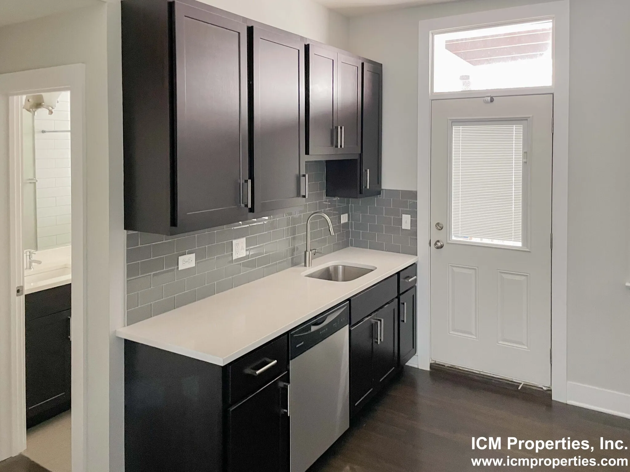 1946 W Nelson St, ,  60657, USA 60657-unit#1952-3E-Chicago-IL