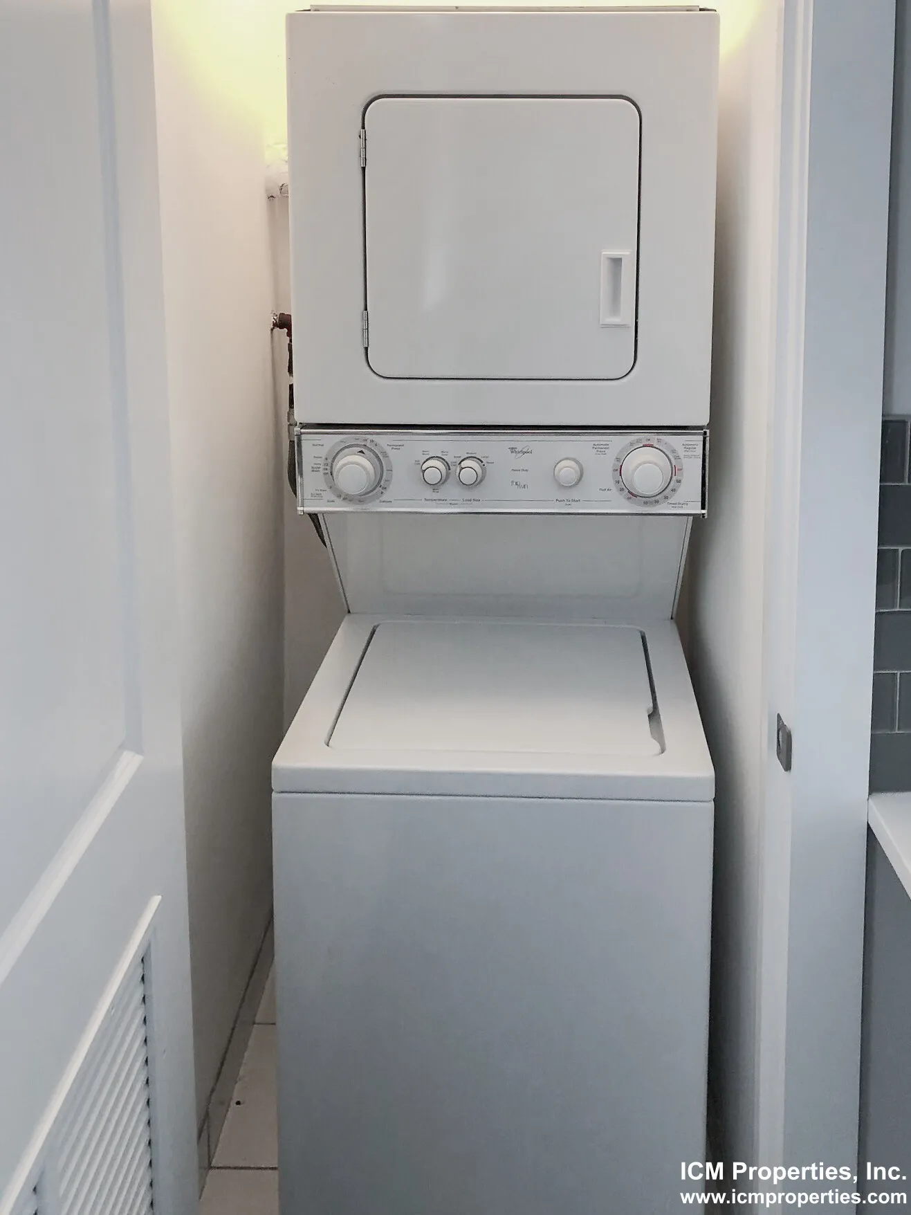 1946 W Nelson St, ,  60657, USA 60657-unit#1952-3E-Chicago-IL