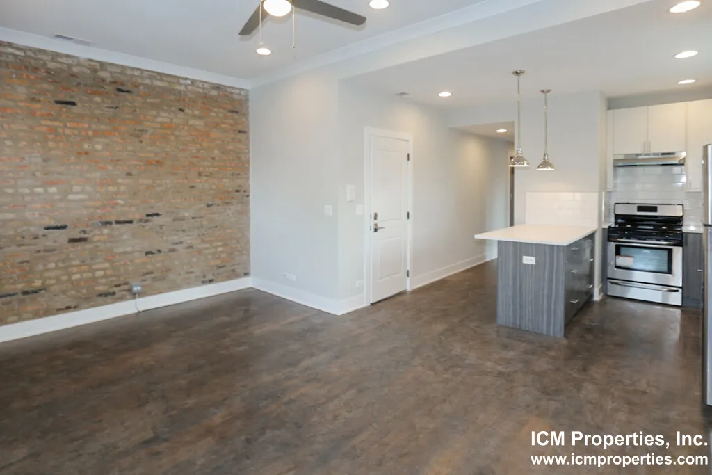 3915 N Janssen Ave, ,  60613, USA 60613-unit#3915-3S-Chicago-IL