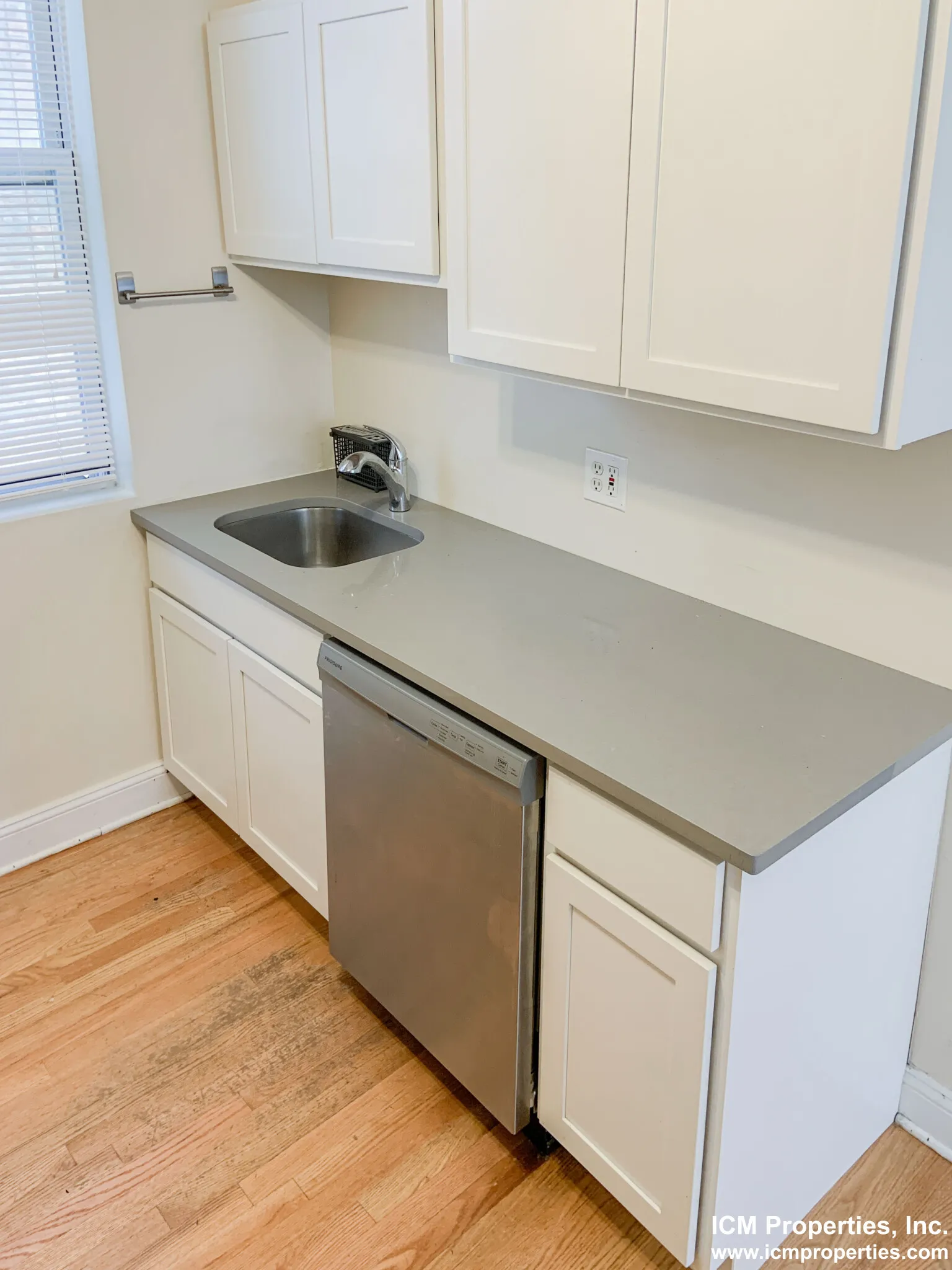 851 W Cornelia Ave, , 60657, USA 60657-unit#851-1S-Chicago-IL