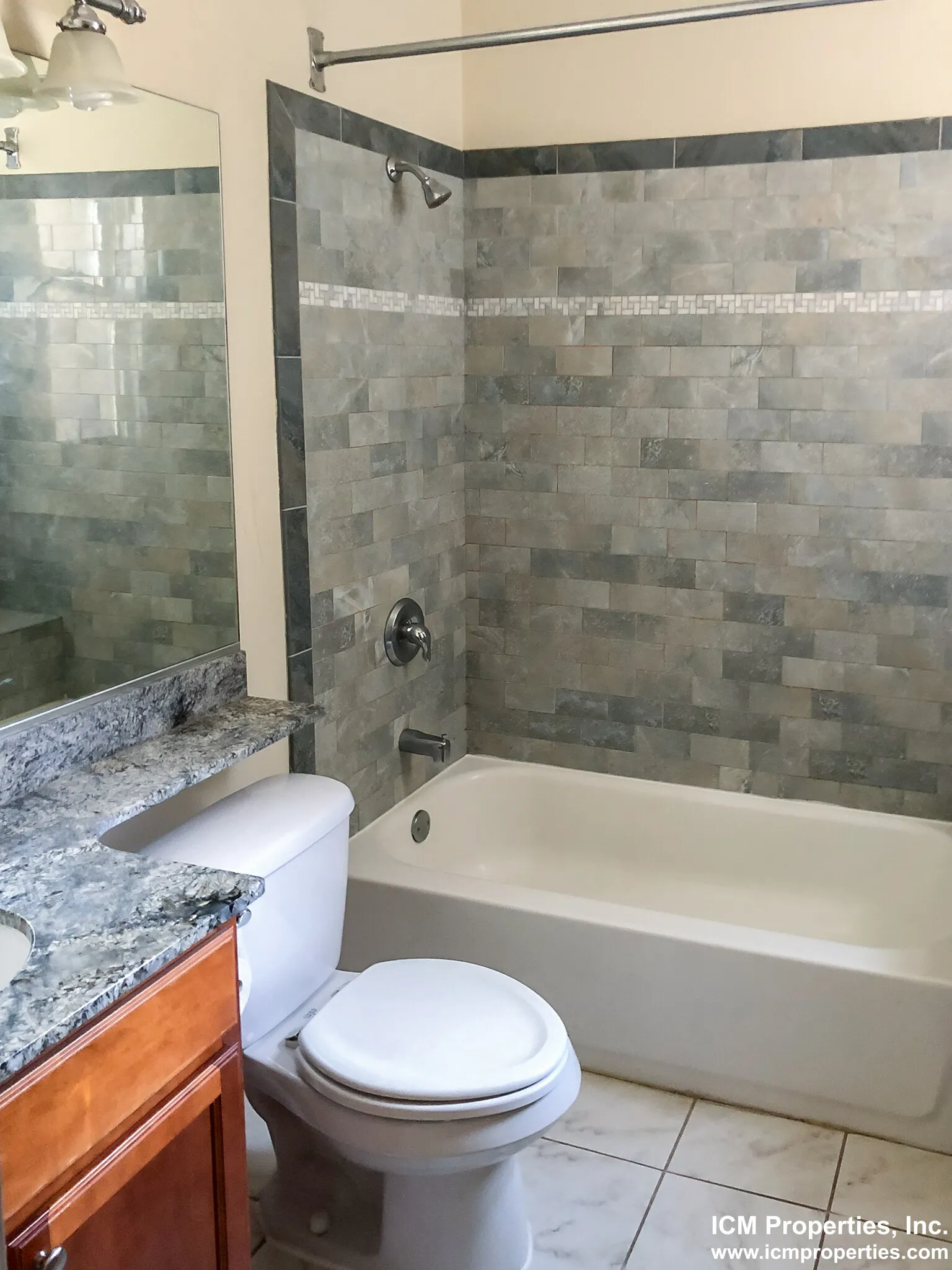 851 W Wellington Ave, ,  60657, USA 60657-unit#851W-3-Chicago-IL
