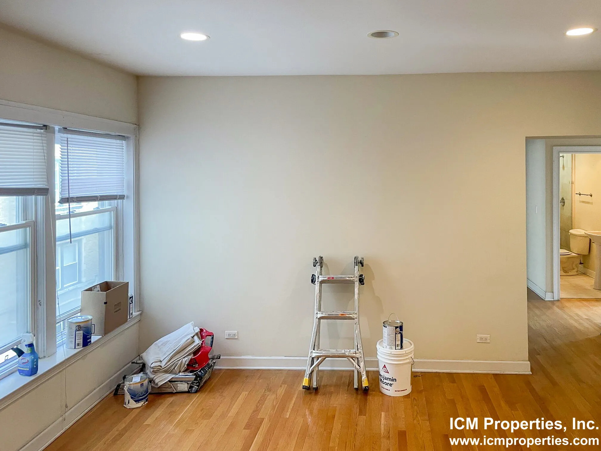 3912 N Pine Grove Ave, , 60613, USA 60613-unit#3918-2-Chicago-IL