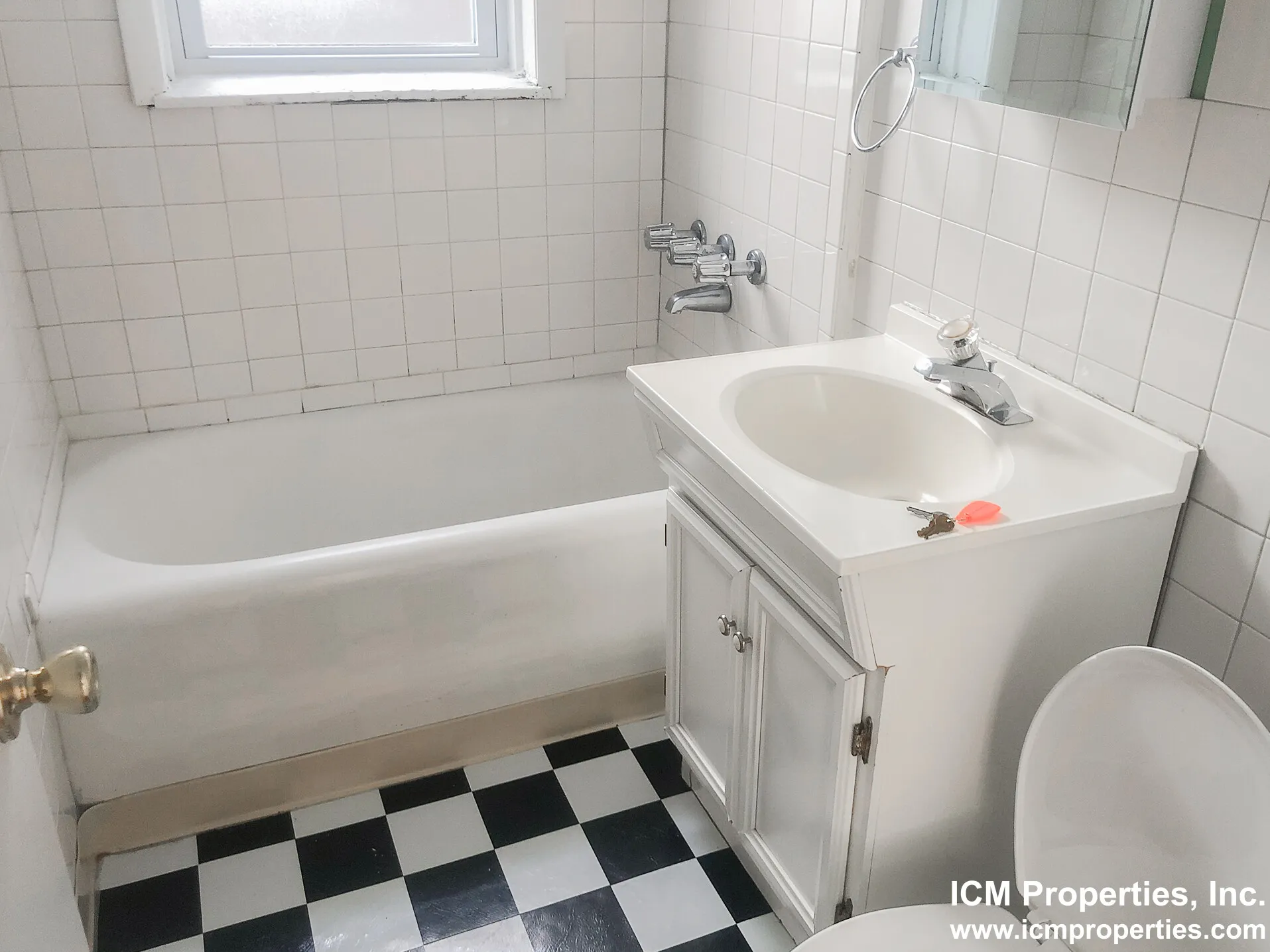 3521 N Broadway, , 60657, USA 60657-unit#3527.5-2E-Chicago-IL
