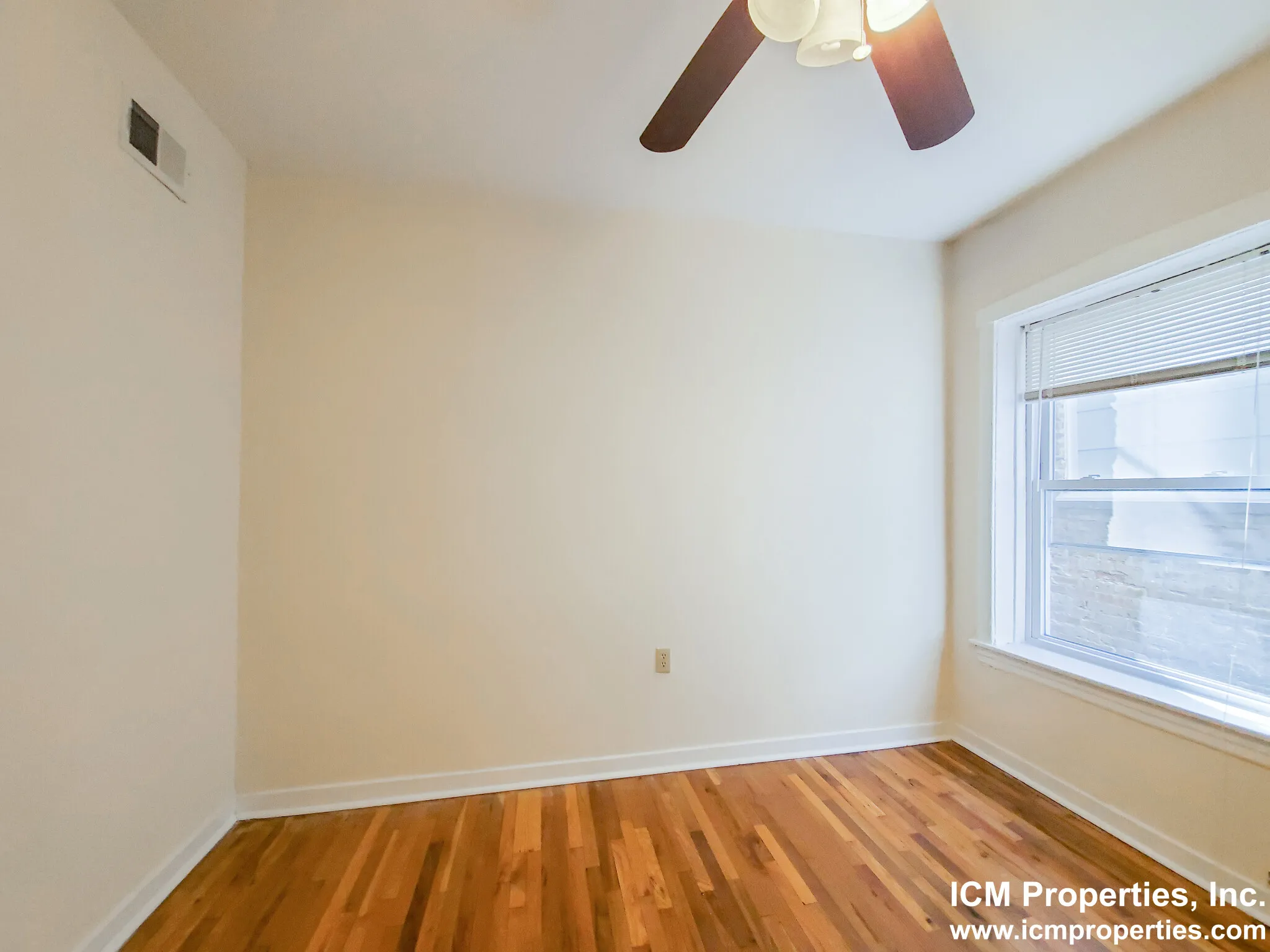 3521 N Broadway, , 60657, USA 60657-unit#3527.5-2E-Chicago-IL