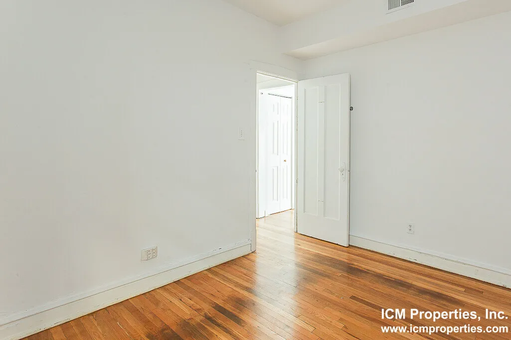 3521 N Broadway, ,  60657, USA 60657-unit#3529-2E-Chicago-IL