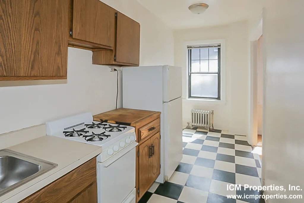 540 W Briar Pl, ,  60657, USA 60657-unit#540-2C-Chicago-IL