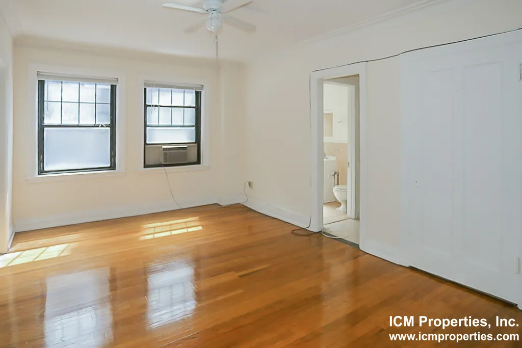 540 W Briar Pl, ,  60657, USA 60657-unit#540-2C-Chicago-IL