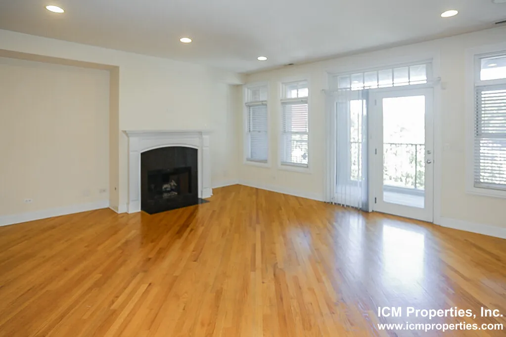 3829 N Southport Ave, , 60613, USA 60613-unit#3829-2-Chicago-IL