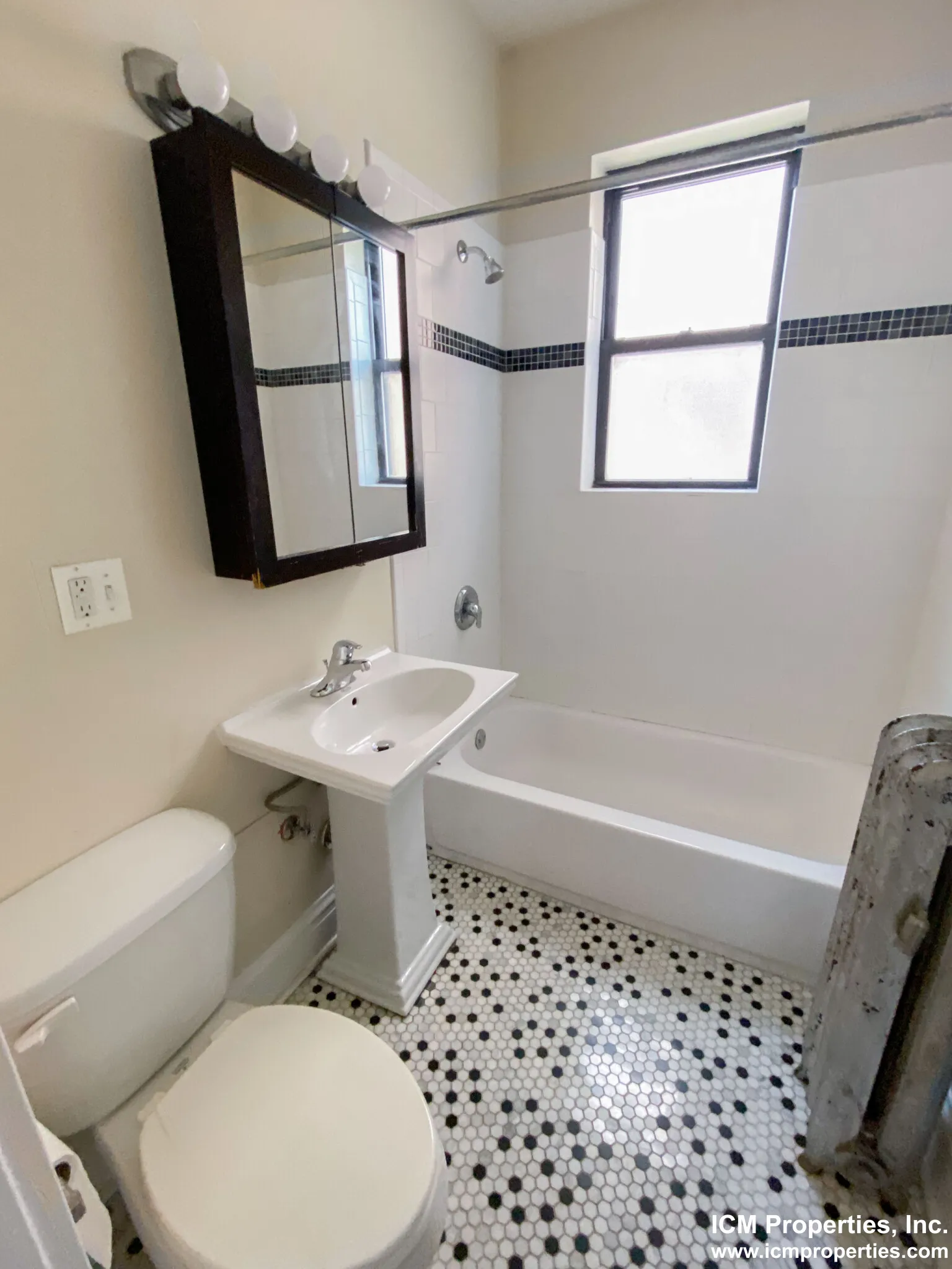 428 W Surf St, ,  60657, USA 60657-unit#432-306-Chicago-IL