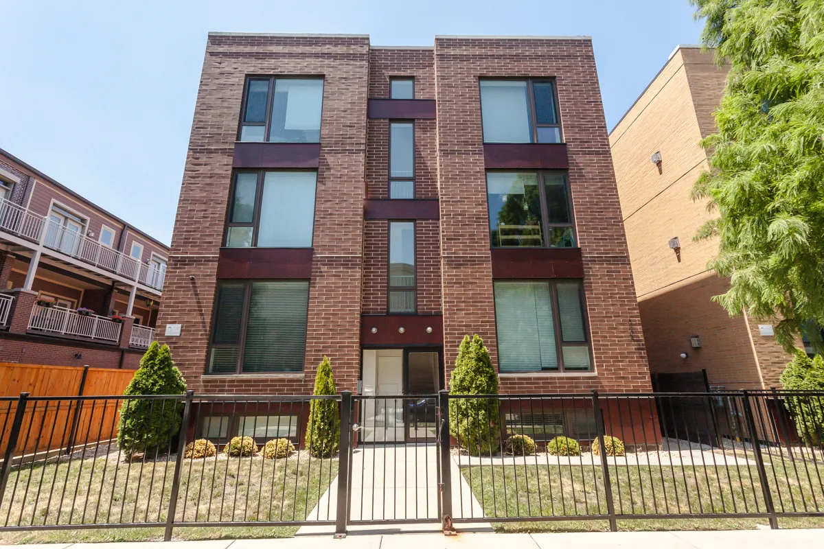 3508 N Sacramento Ave, , 60618, USA 60618-unit#1S-Chicago-IL