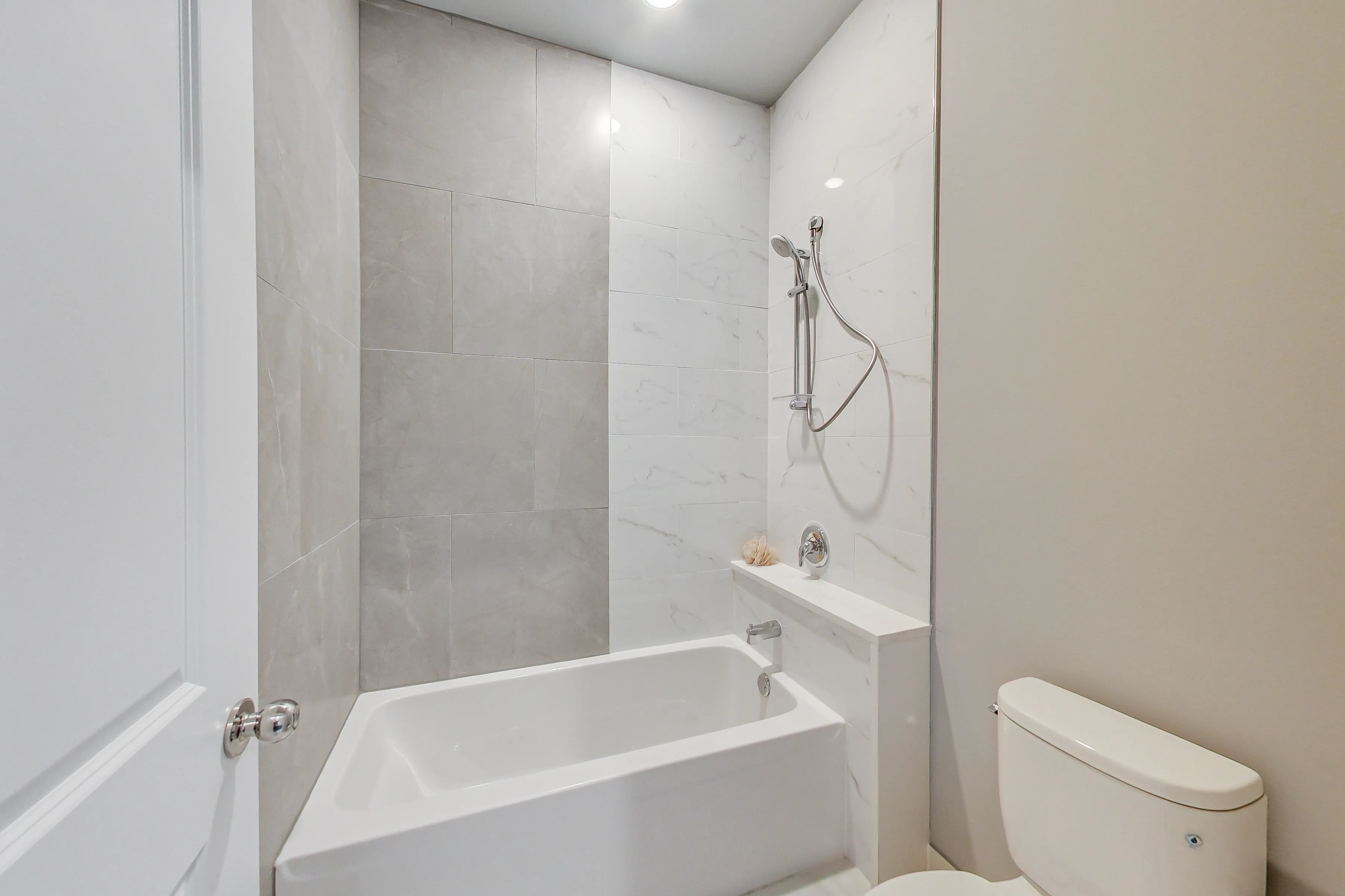 5126 S Kenwood Ave, ,  60615, USA 60615-unit#302-Chicago-IL