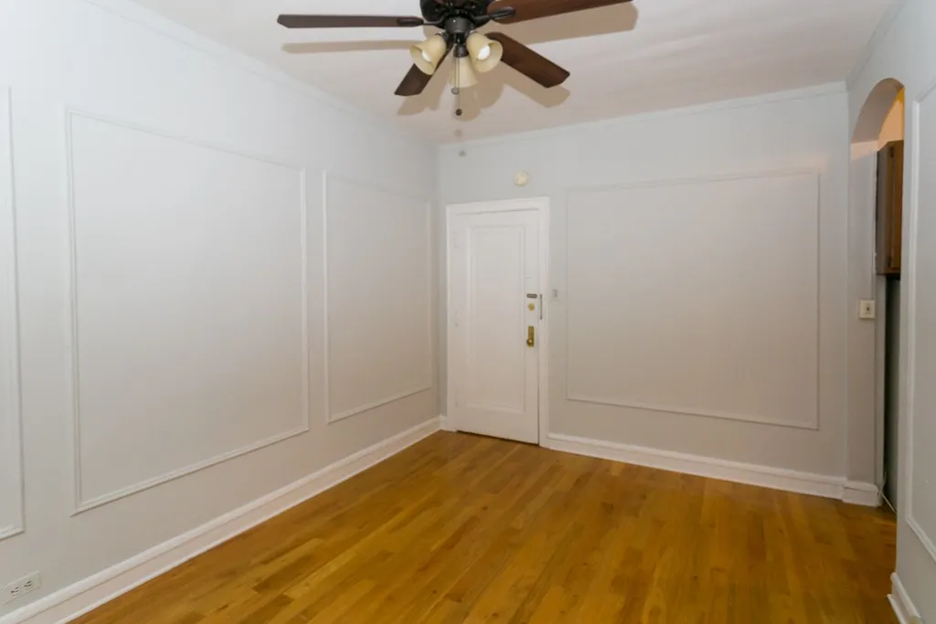 2827 N Burling St, ,  60657, USA 60657-unit#208-Chicago-IL