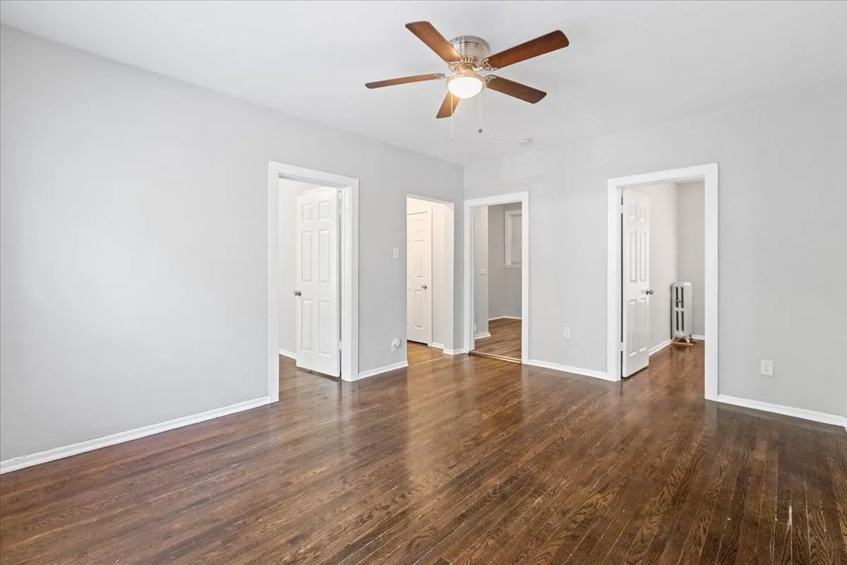 6700 S Merrill Ave, , 60649, USA 60649-unit#1W-Chicago-IL