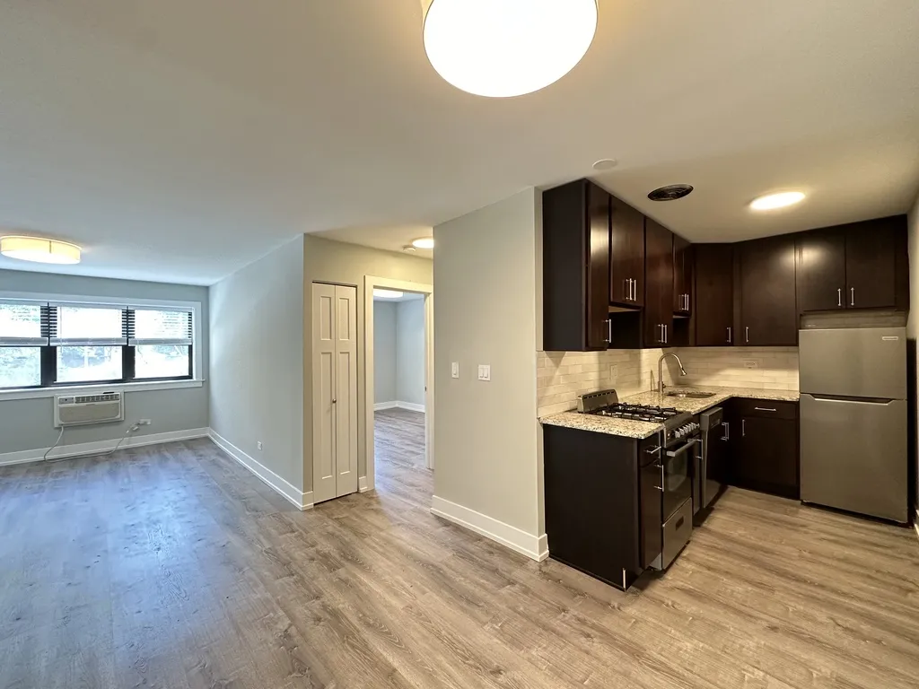 445 W Barry Ave, , 60657, USA 60657-unit#222-Chicago-IL