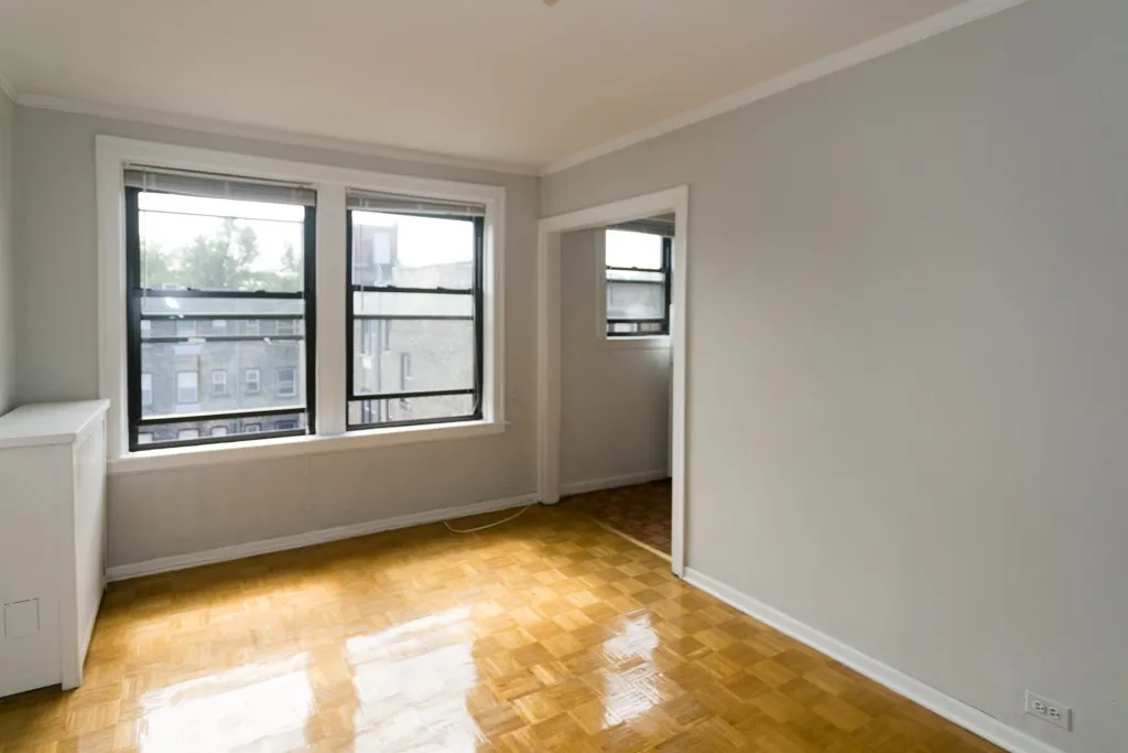 739 W Belmont Ave, ,  60657, USA 60657-unit#411-Chicago-IL
