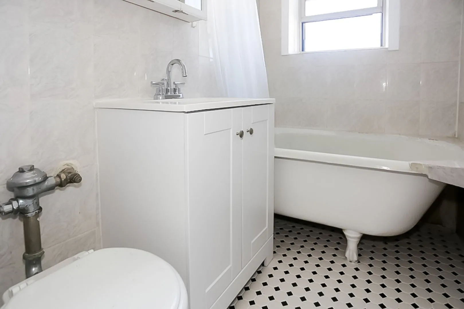 3263 W Wrightwood Ave, , 60647, USA 60647-unit#2Q-Chicago-IL