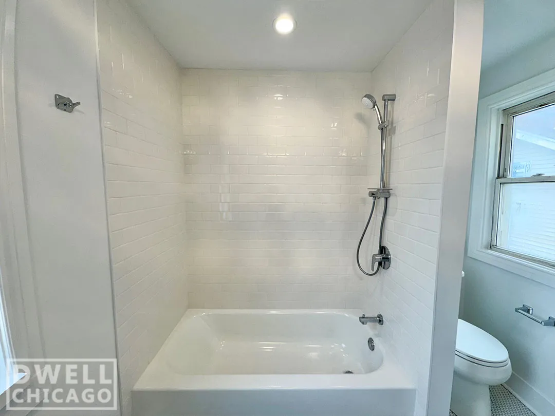 1546 W Walton St, ,  60642, USA 60642-unit#2R-Chicago-IL